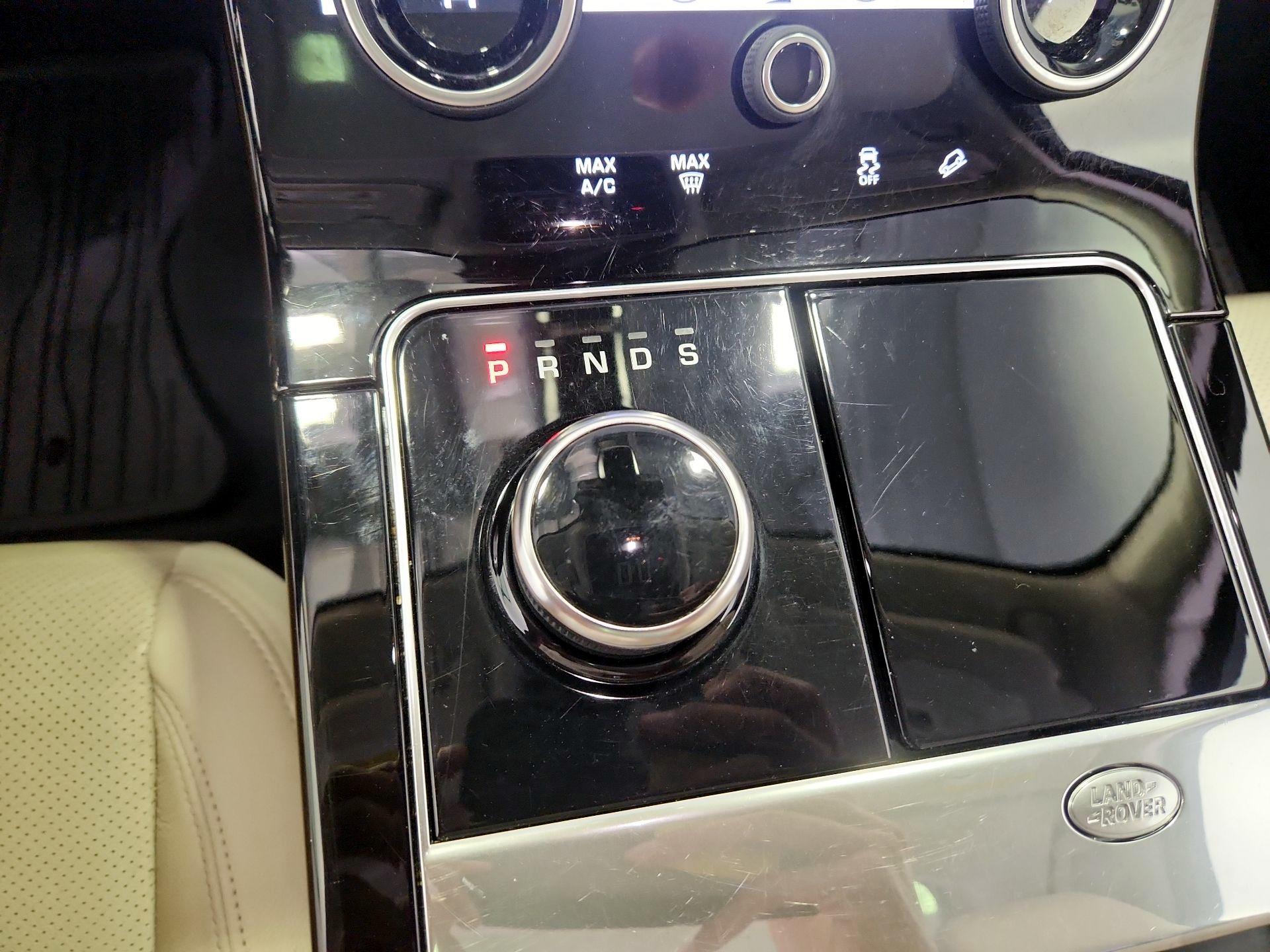 Thumbnail: 2018 Land Rover Range Rover Velar - 17