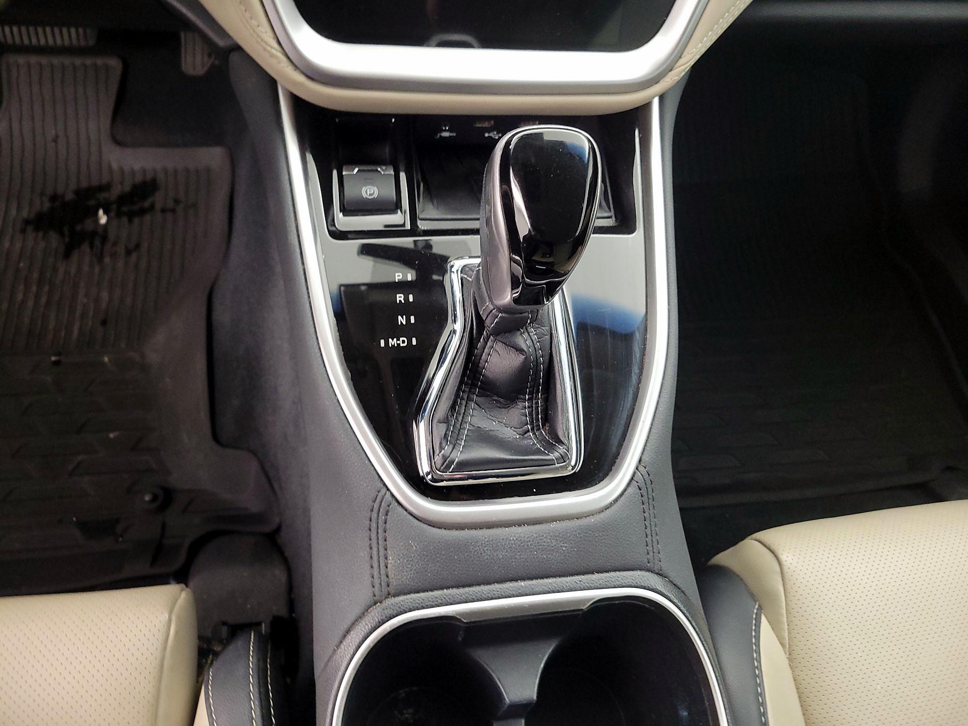 Thumbnail: 2020 Subaru Outback - 17