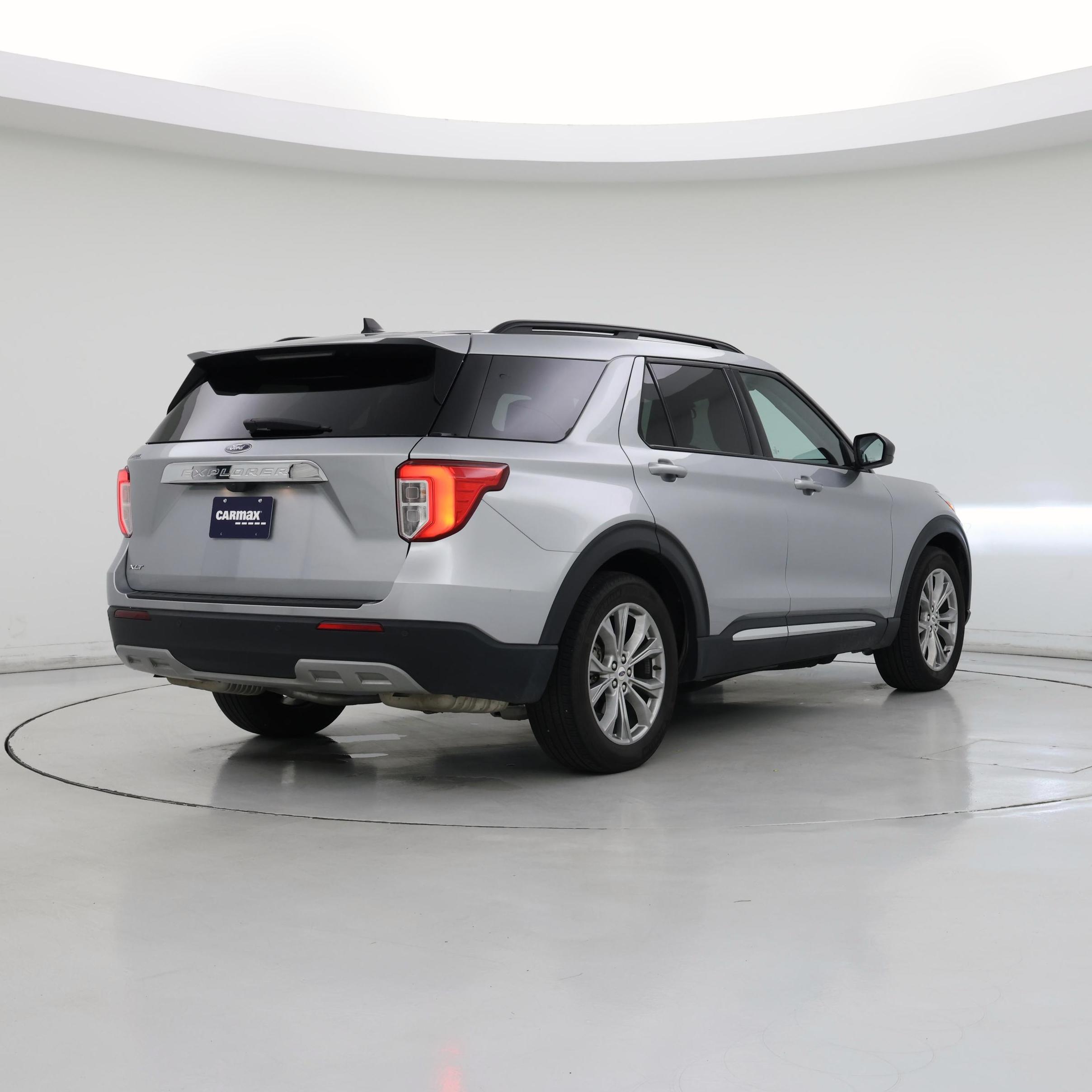 Thumbnail: 2023 Ford Explorer - 8