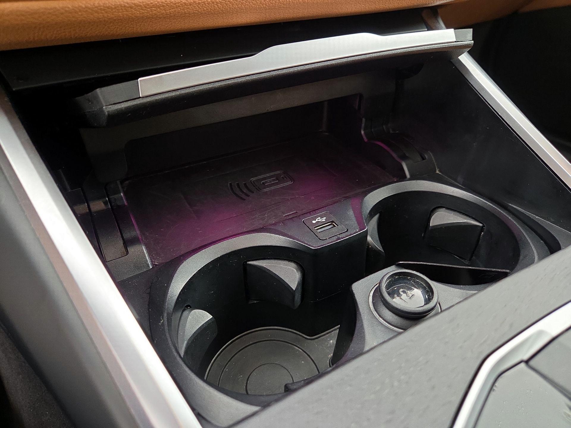 Thumbnail: 2023 BMW i4 - 18