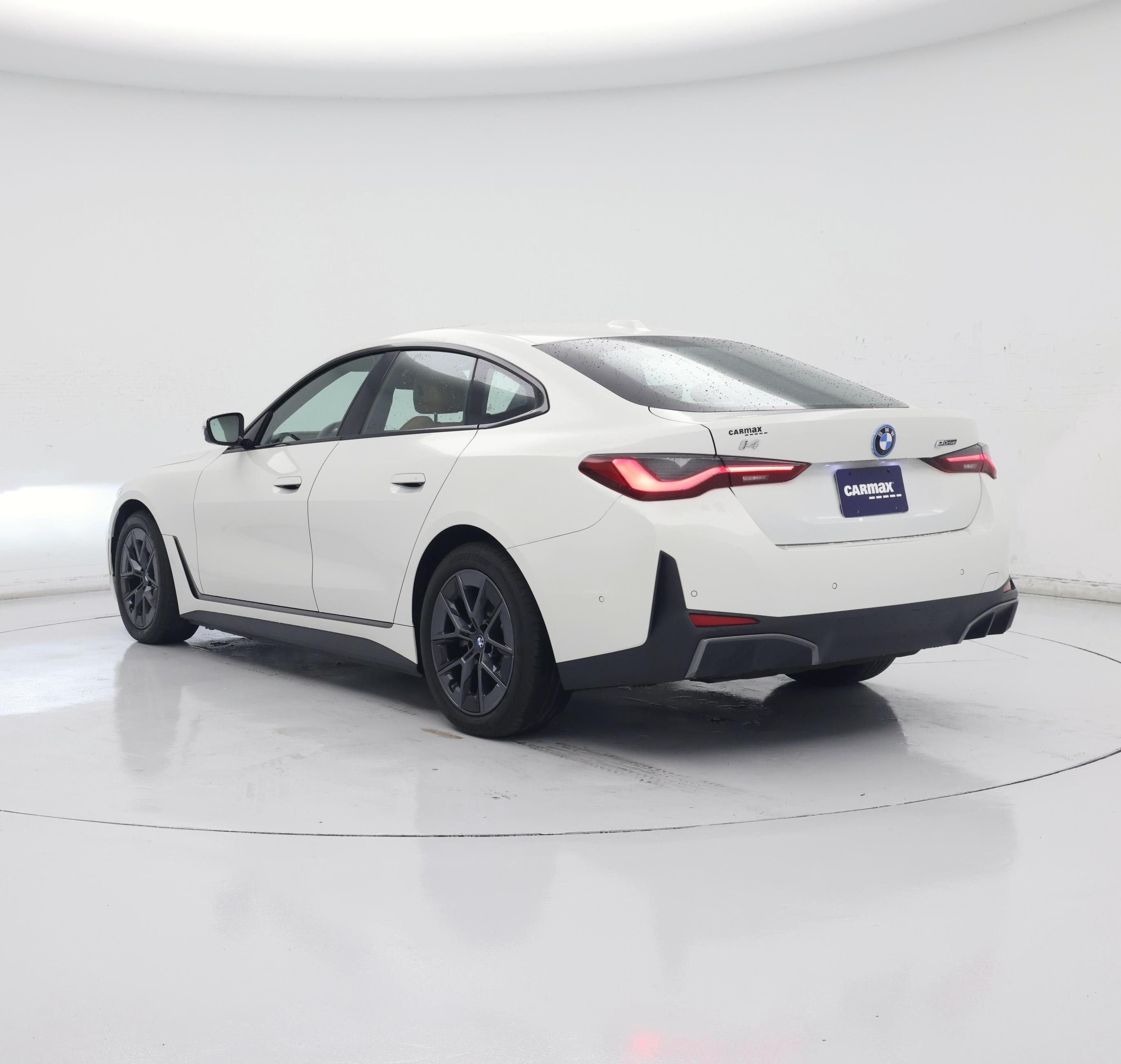 Thumbnail: 2023 BMW i4 - 2