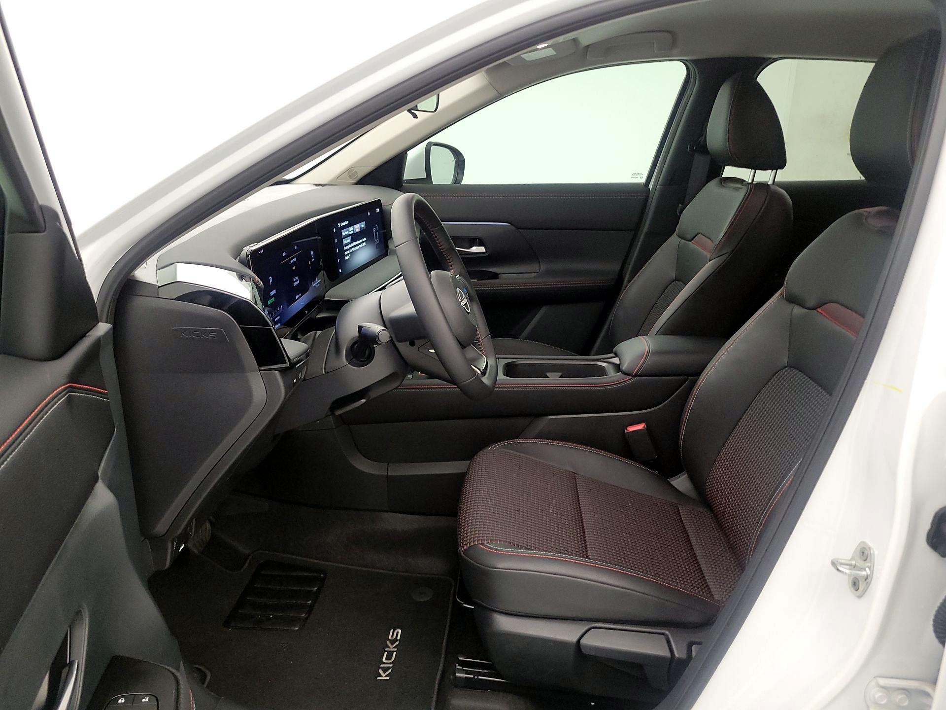 Thumbnail: 2025 Nissan Kicks - 11