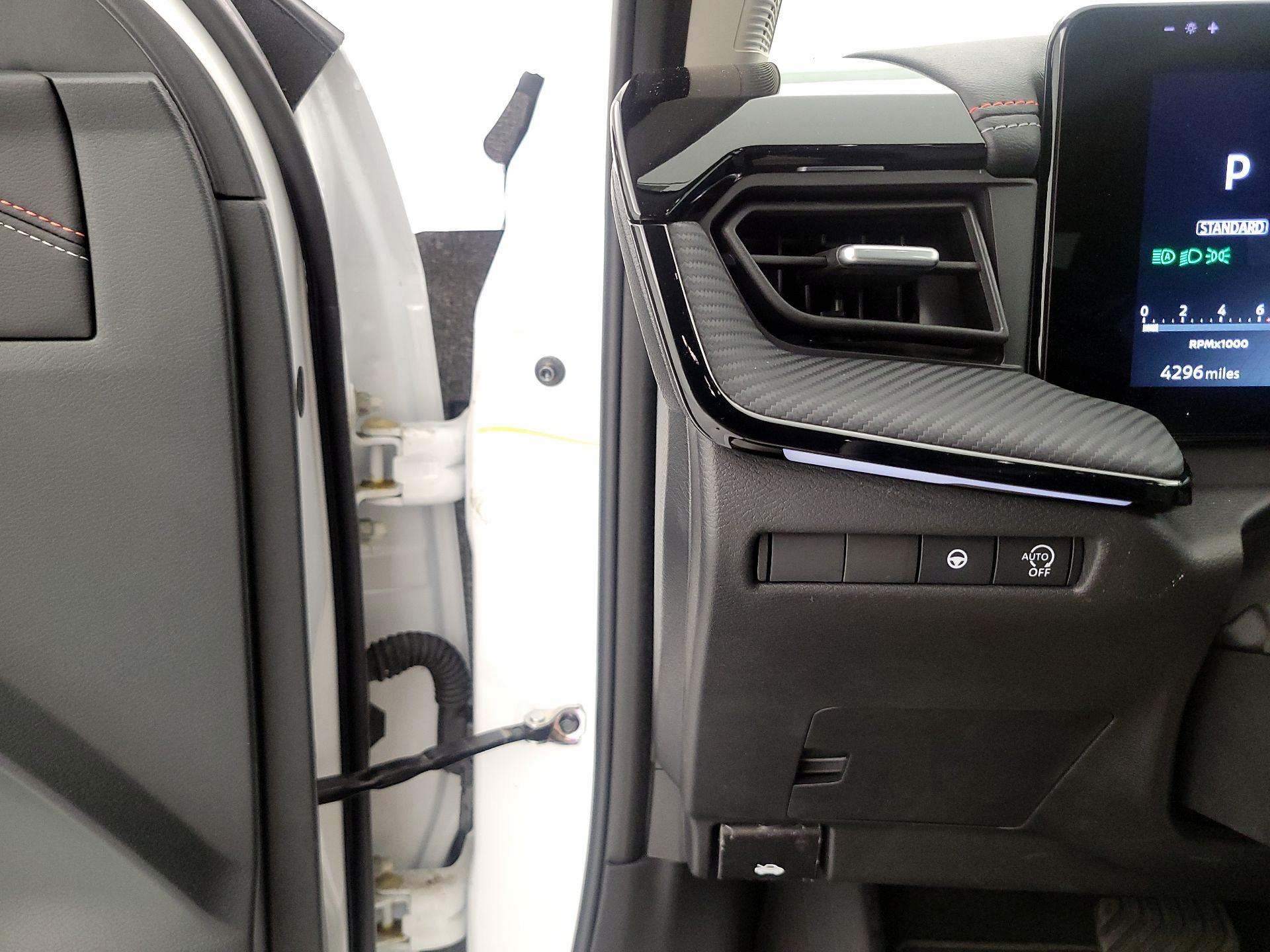 Thumbnail: 2025 Nissan Kicks - 13