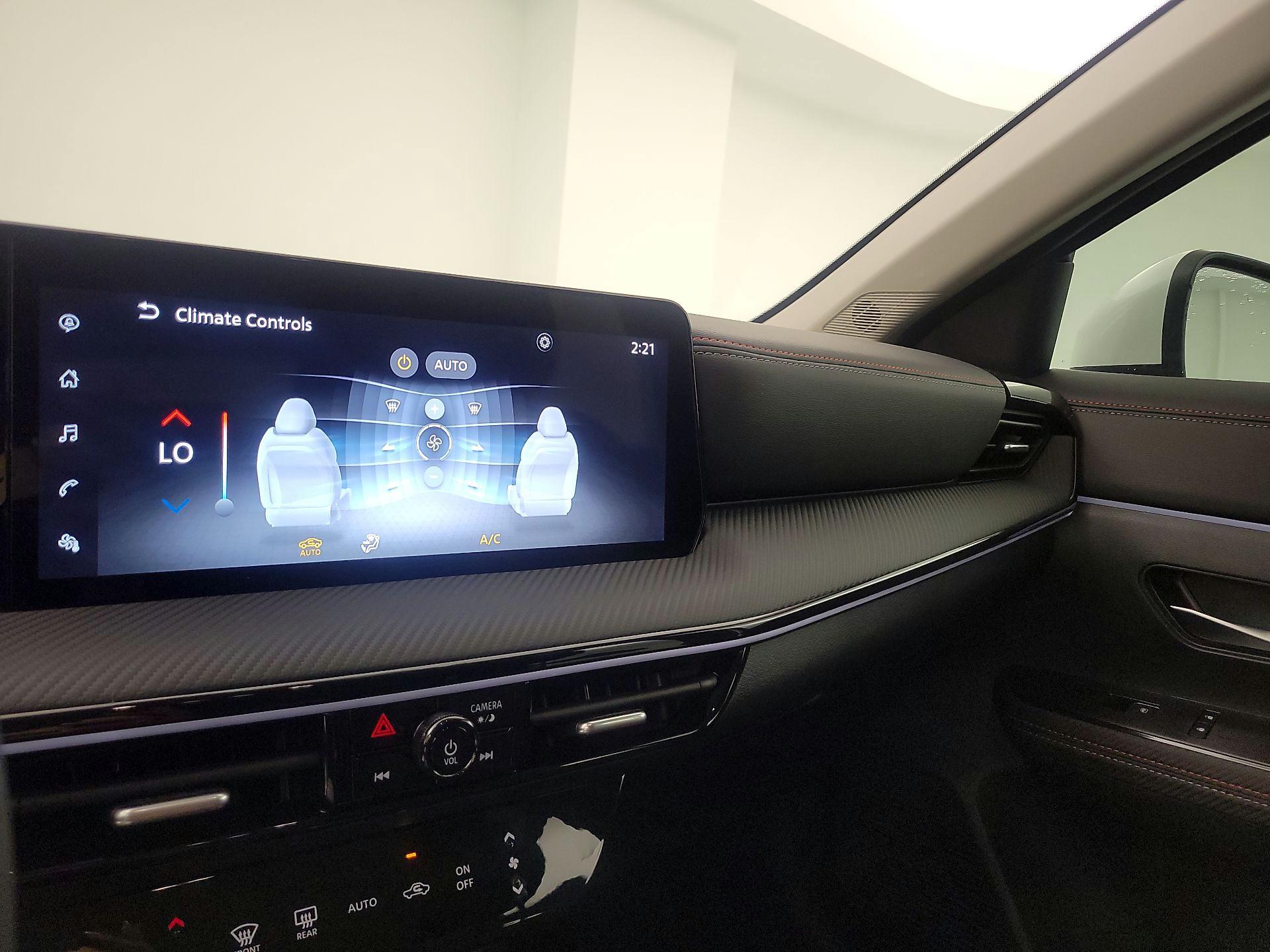 Thumbnail: 2025 Nissan Kicks - 16