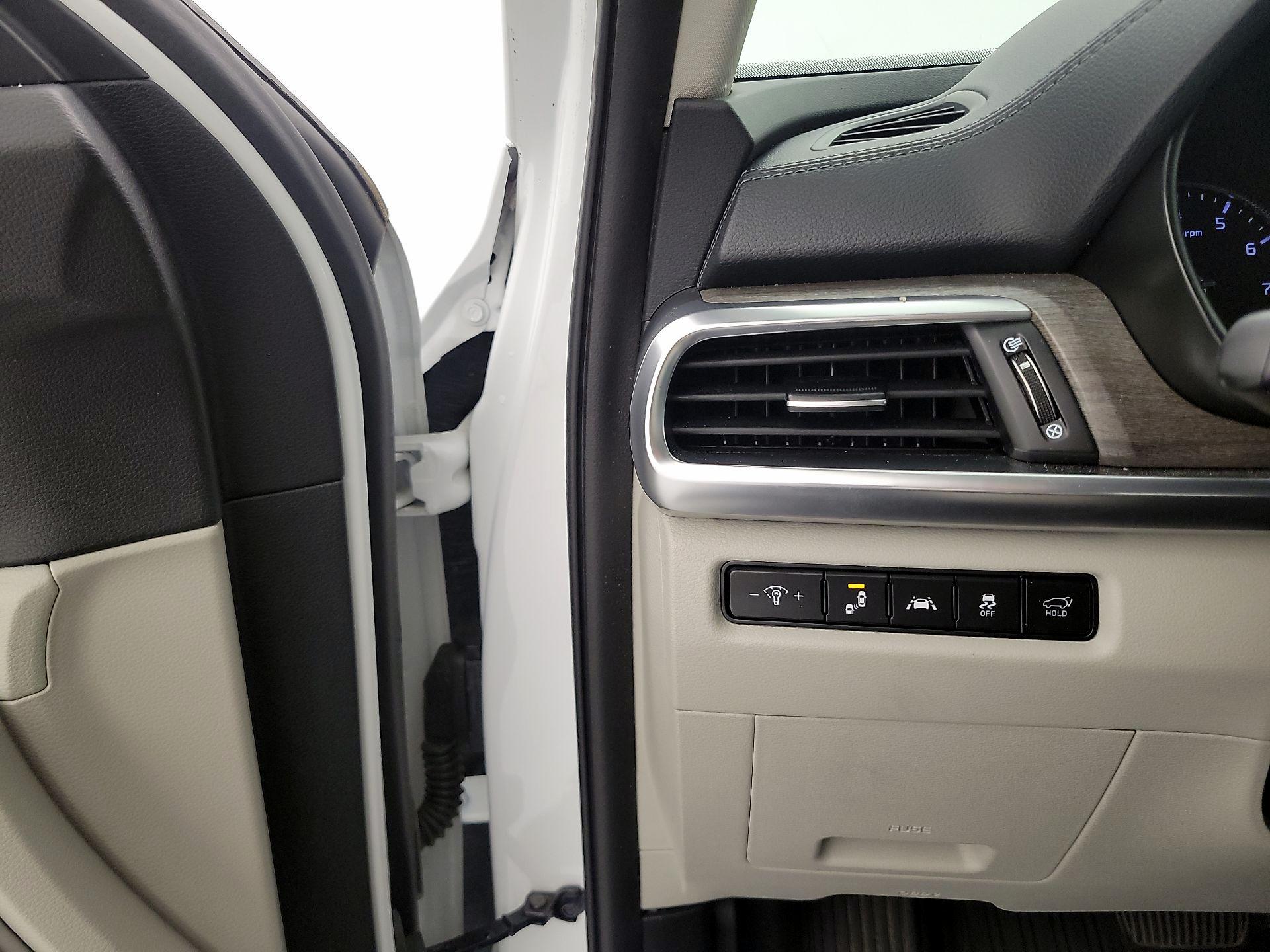 Thumbnail: 2020 Kia Telluride - 13