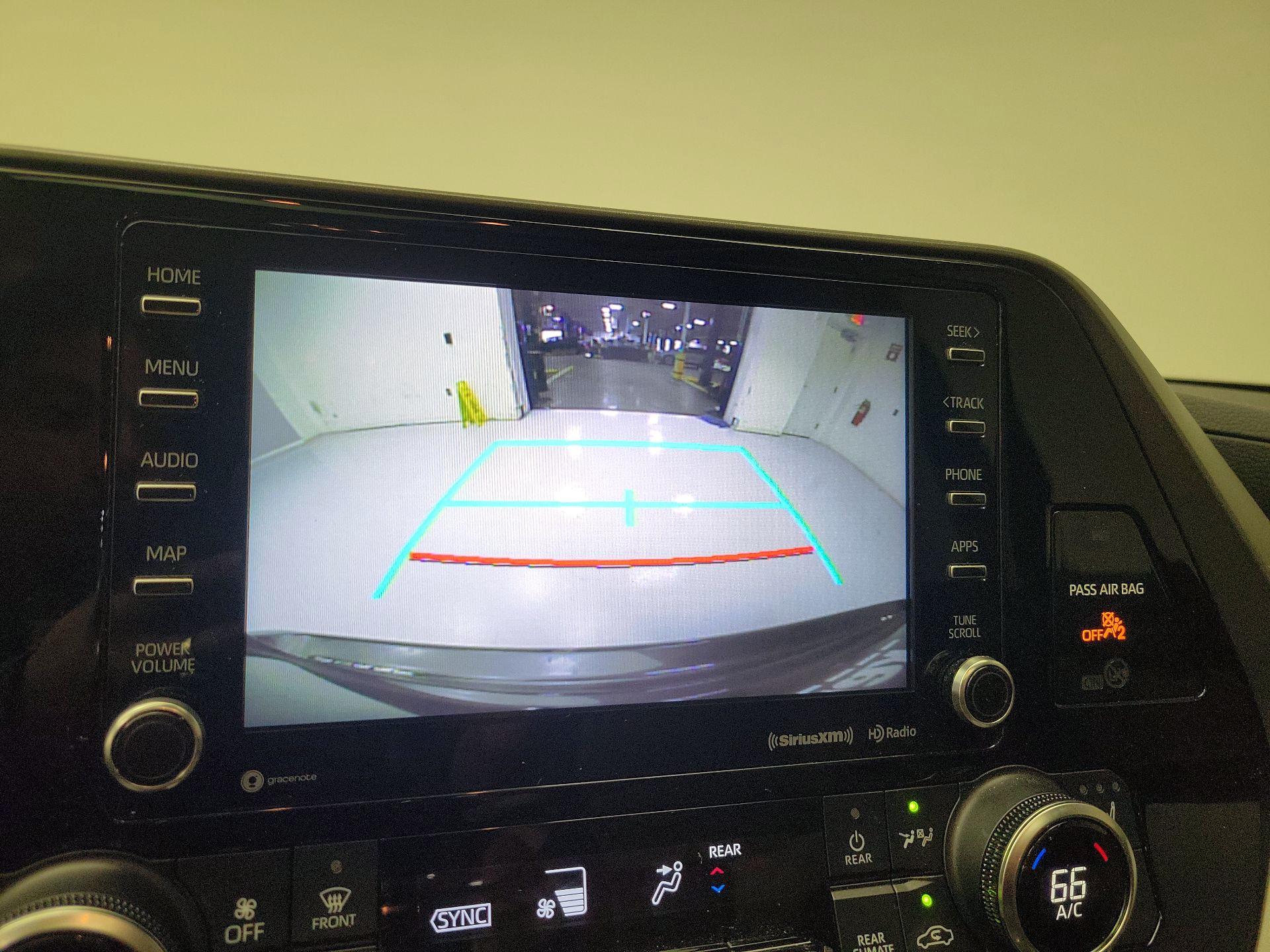 Thumbnail: 2021 Toyota Highlander - 14