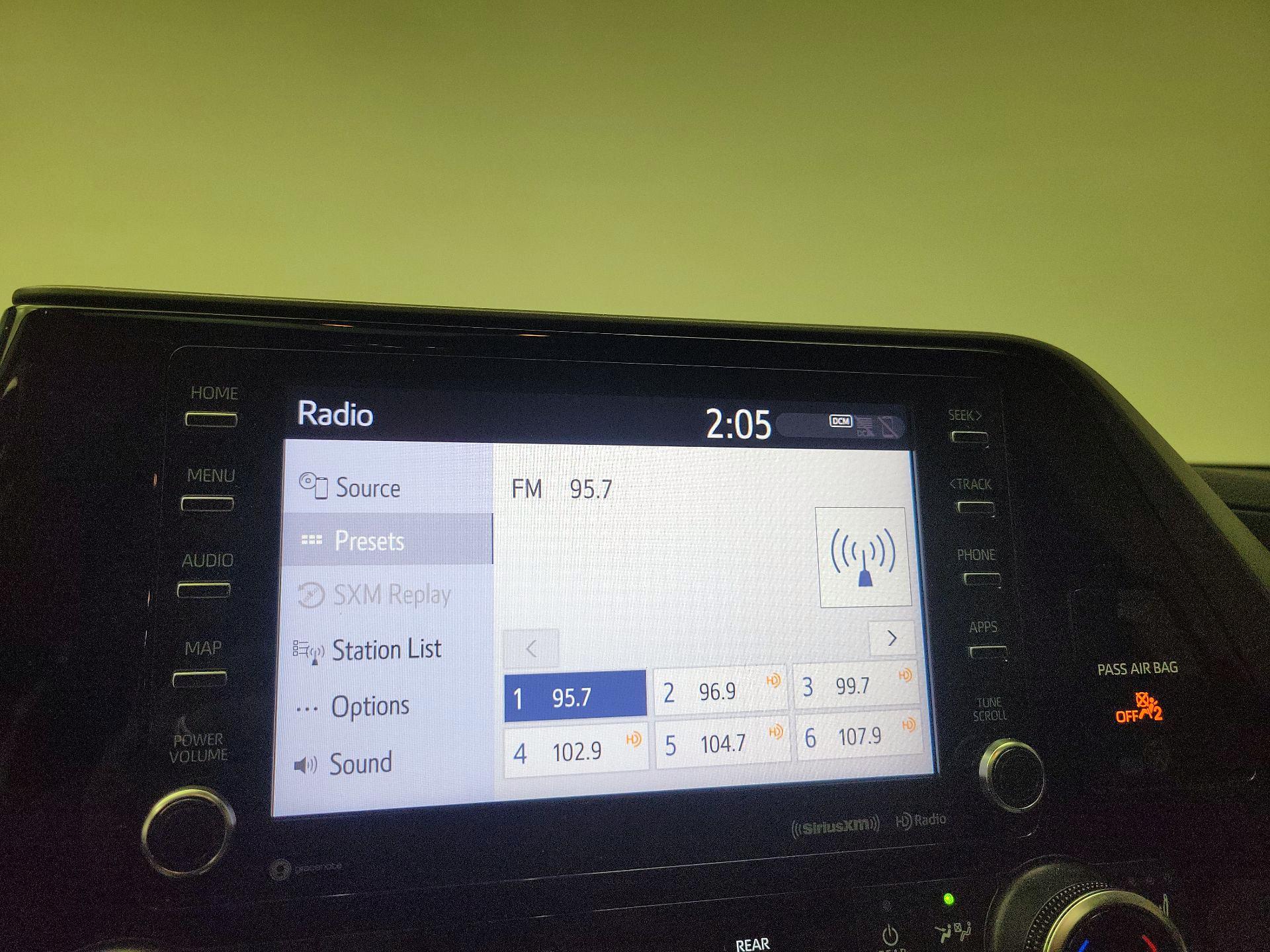 Thumbnail: 2021 Toyota Highlander - 15