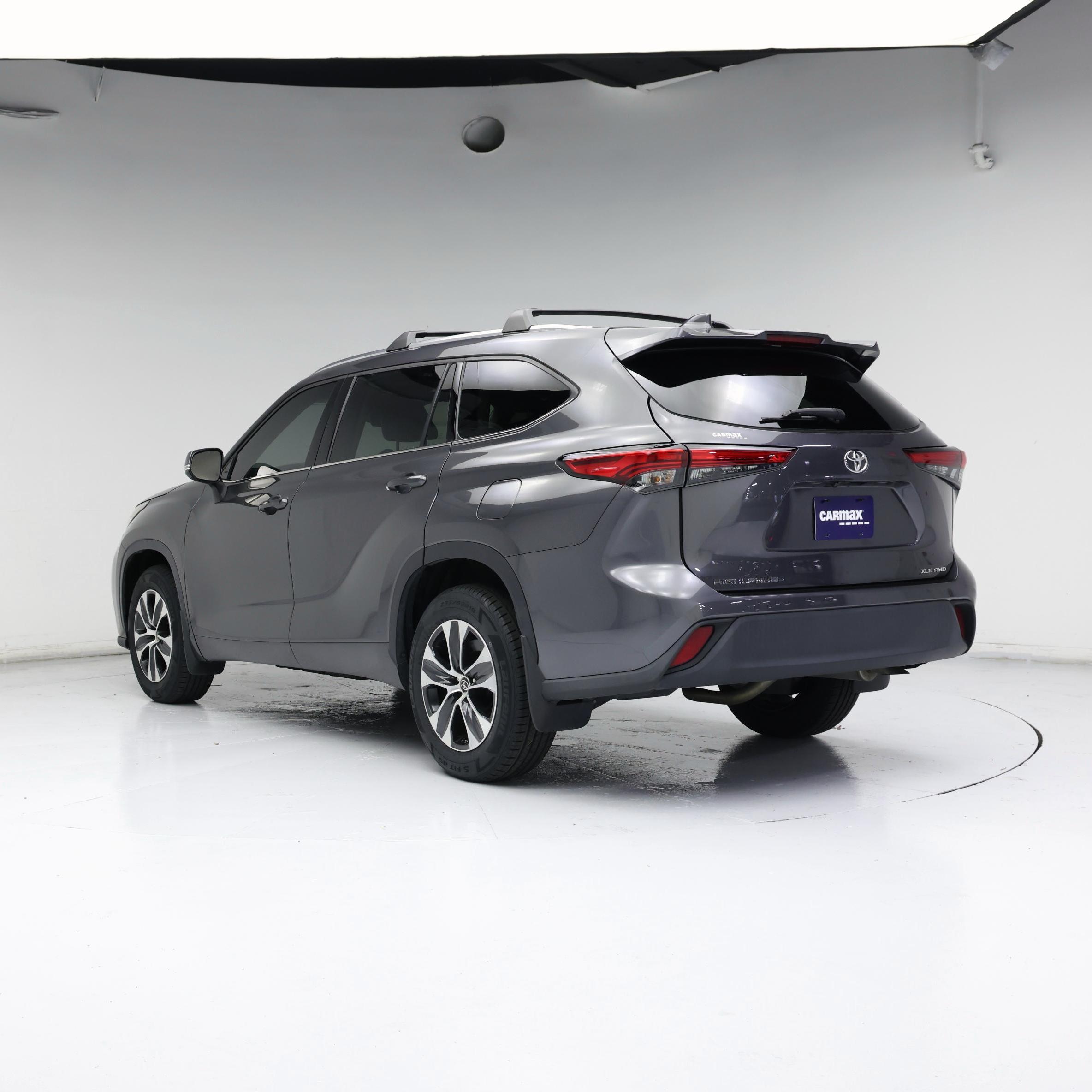 Thumbnail: 2021 Toyota Highlander - 2