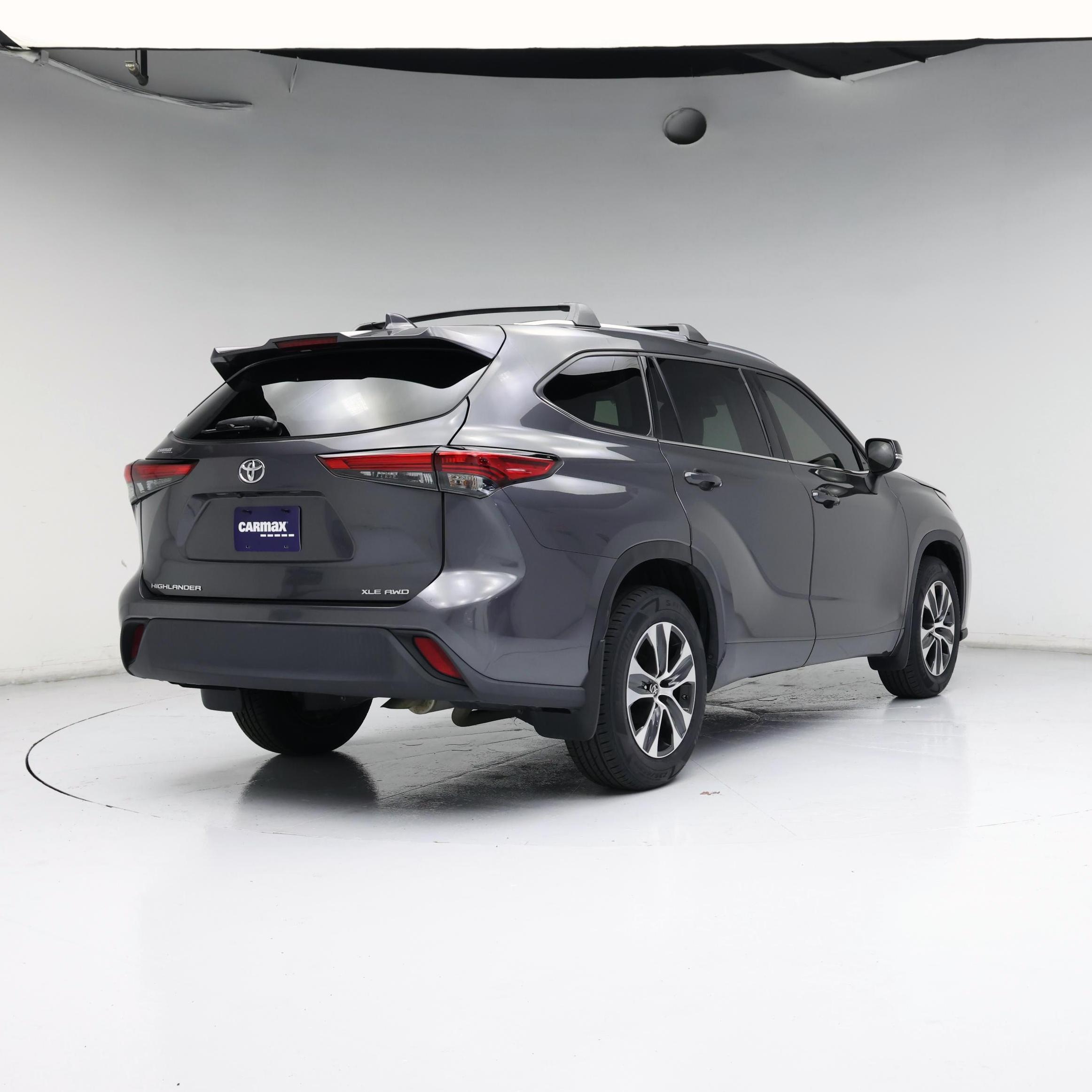 Thumbnail: 2021 Toyota Highlander - 8