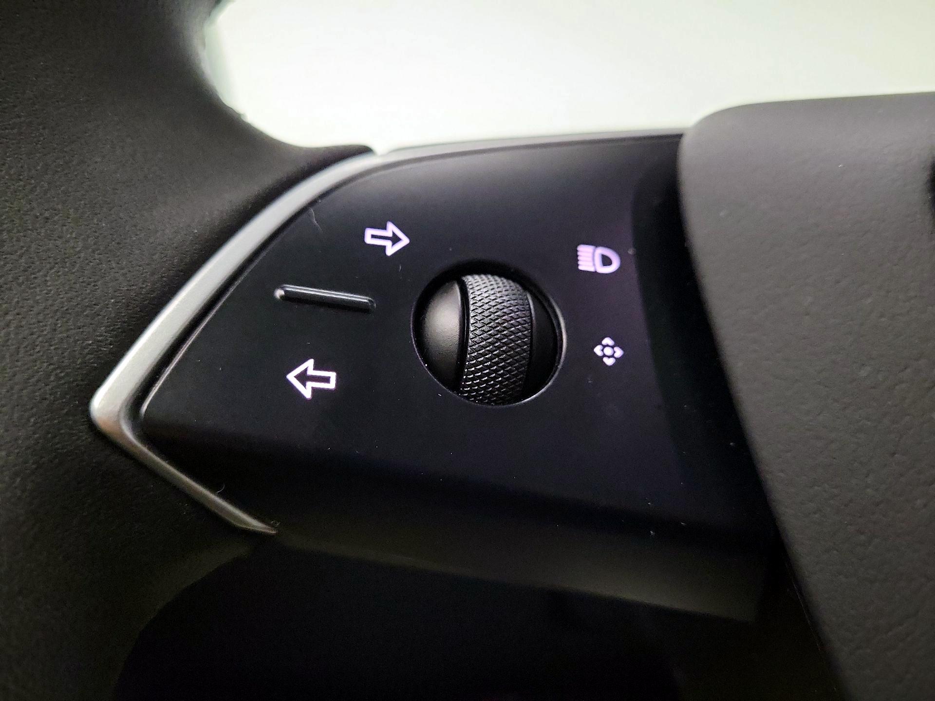 Thumbnail: 2025 Tesla Model 3 - 13