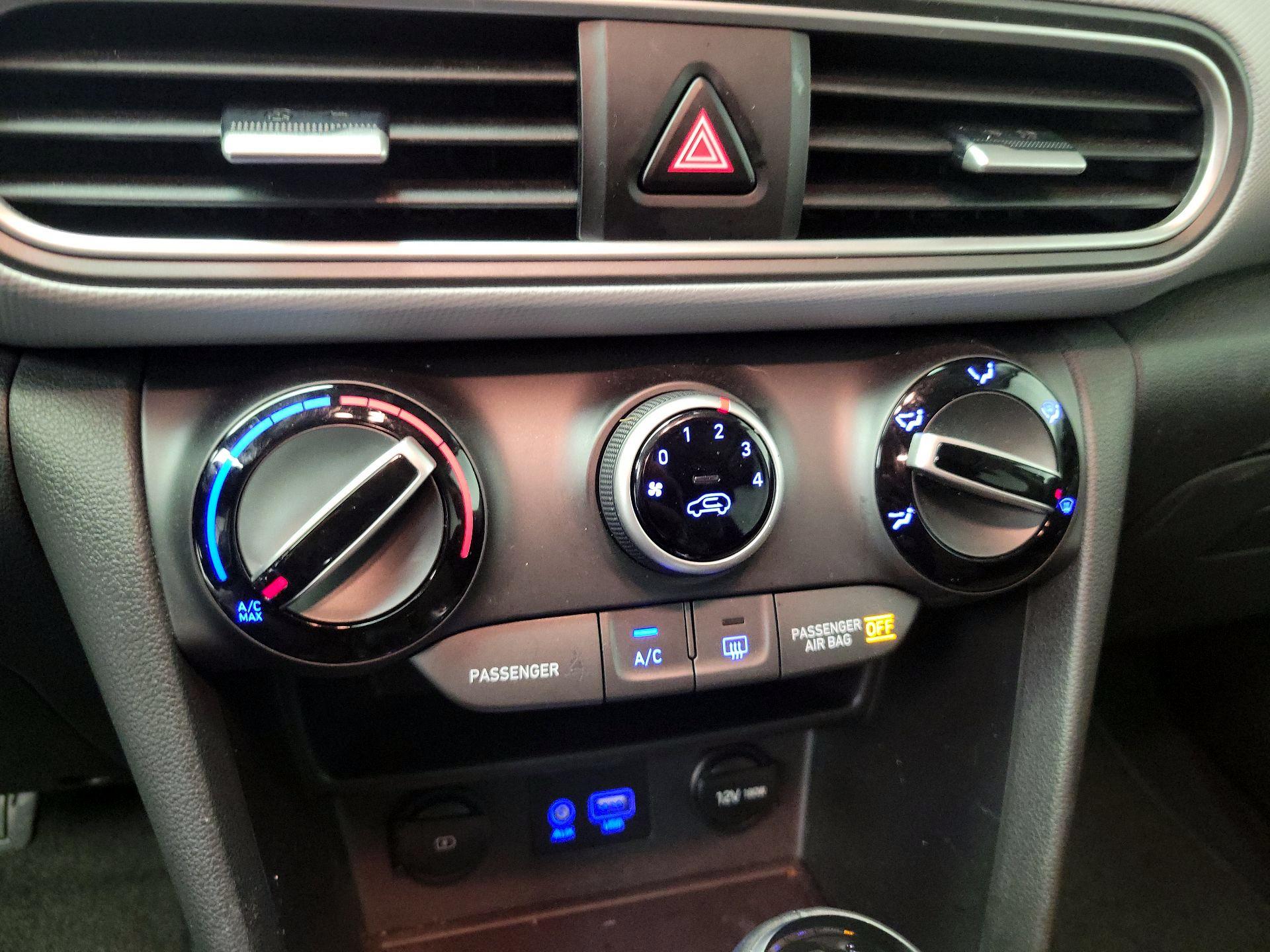 Thumbnail: 2020 Hyundai Kona - 16