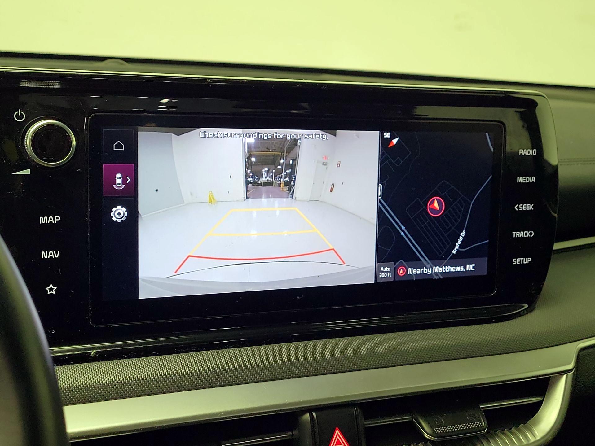 Thumbnail: 2022 Kia K5 - 14