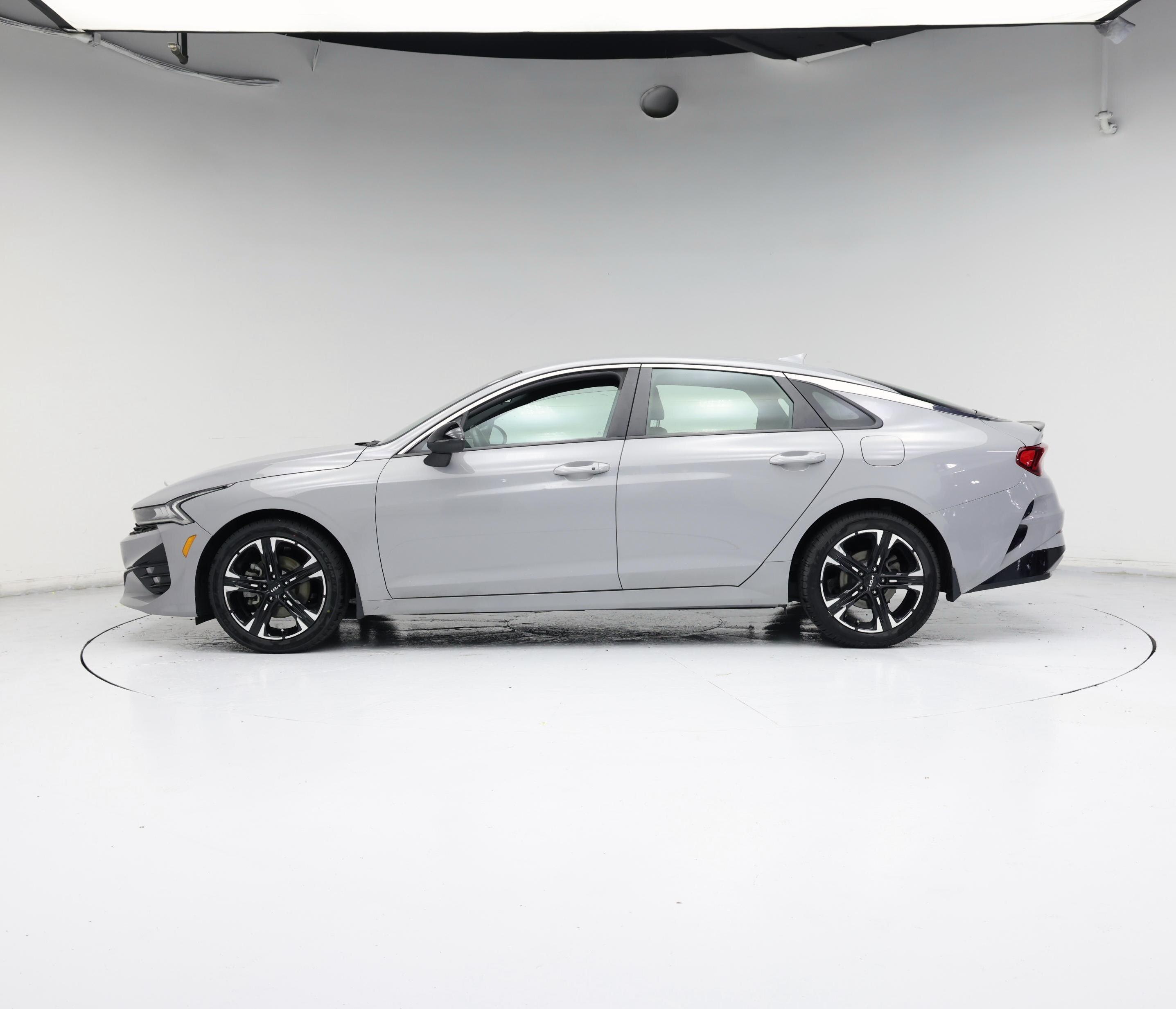 Thumbnail: 2022 Kia K5 - 3