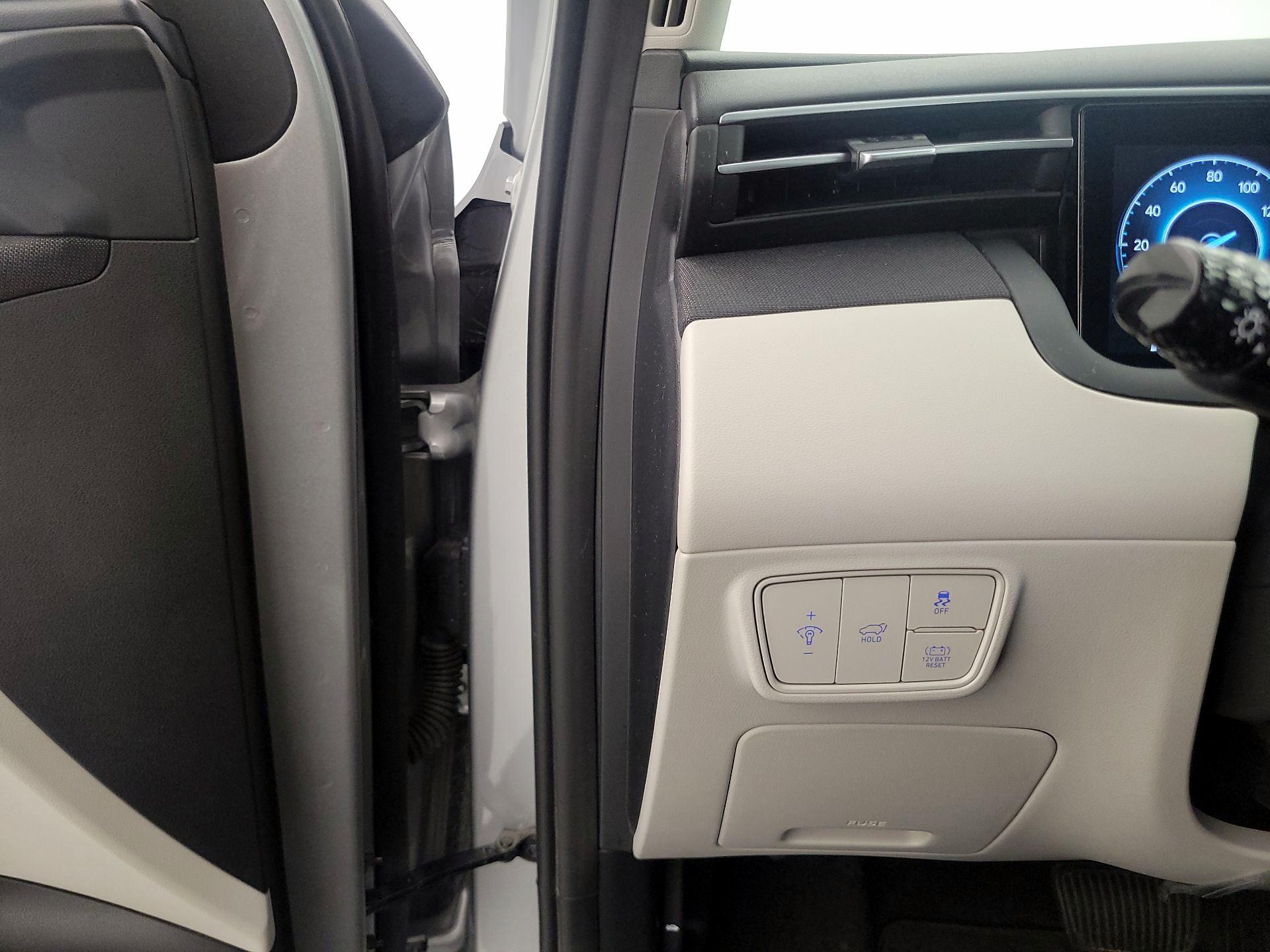 Thumbnail: 2023 Hyundai Tucson - 13