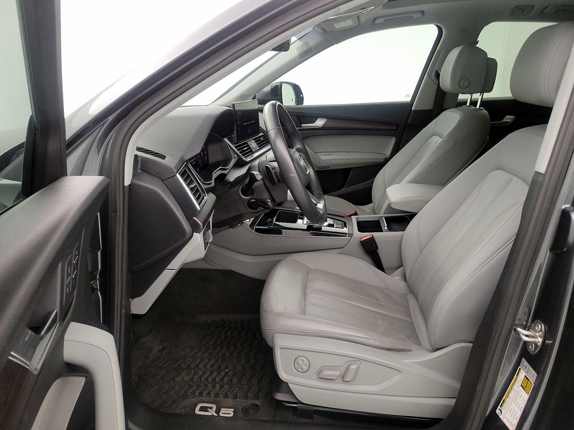 Thumbnail: 2022 Audi Q5 - 11