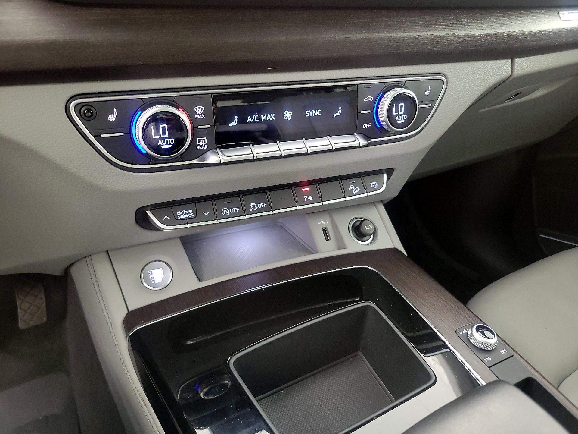 Thumbnail: 2022 Audi Q5 - 16