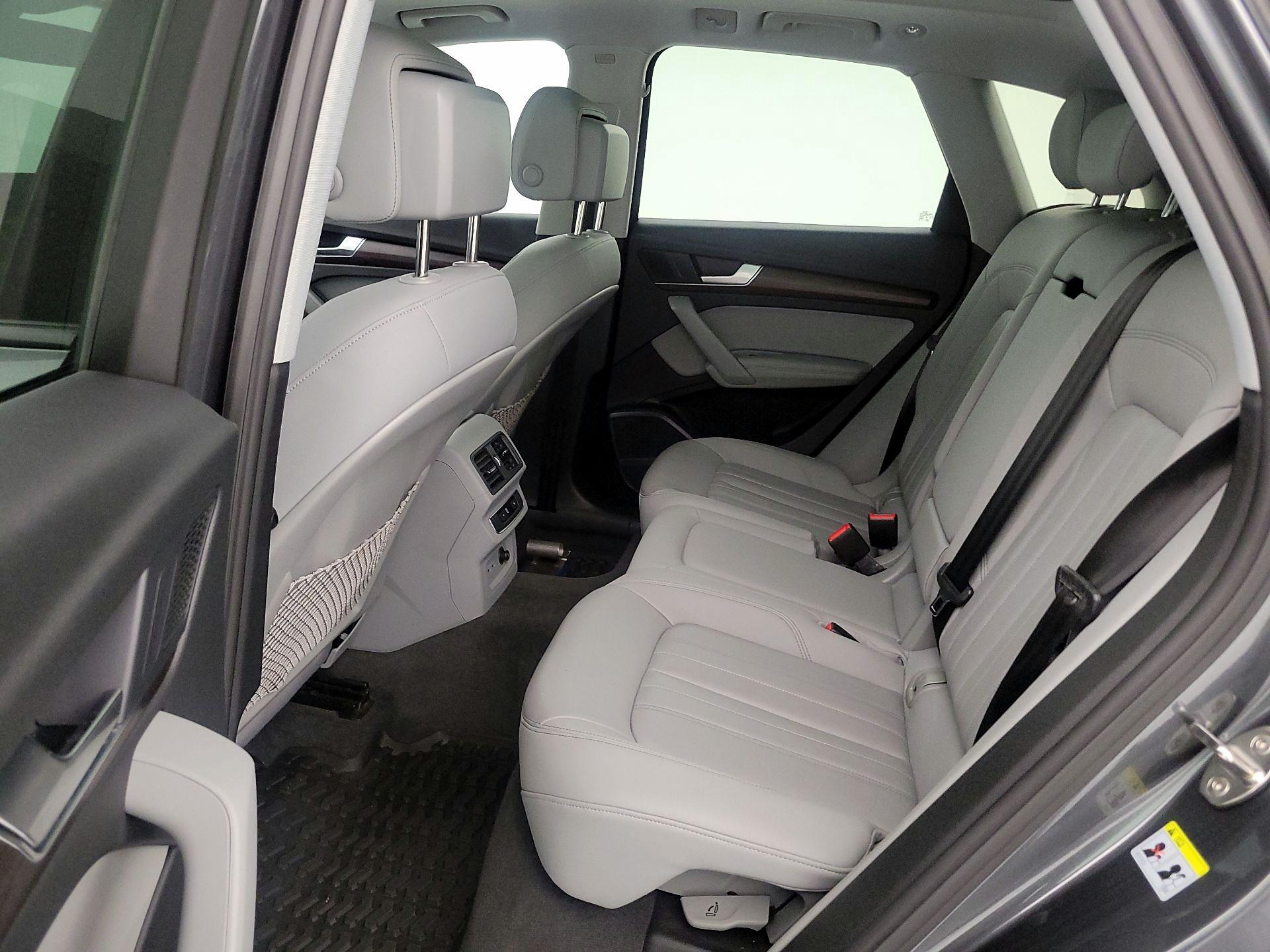 Thumbnail: 2022 Audi Q5 - 20