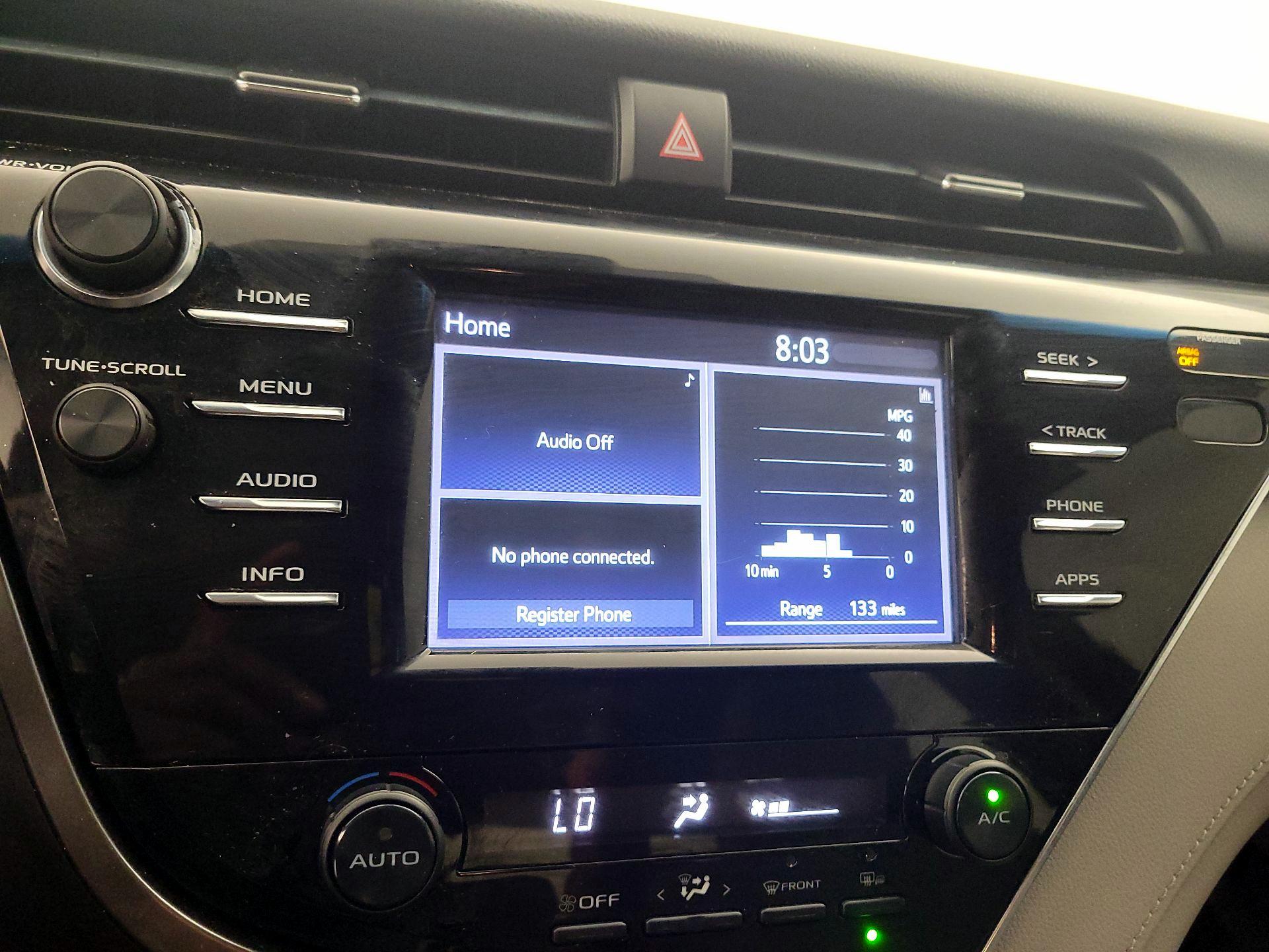 Thumbnail: 2018 Toyota Camry - 15