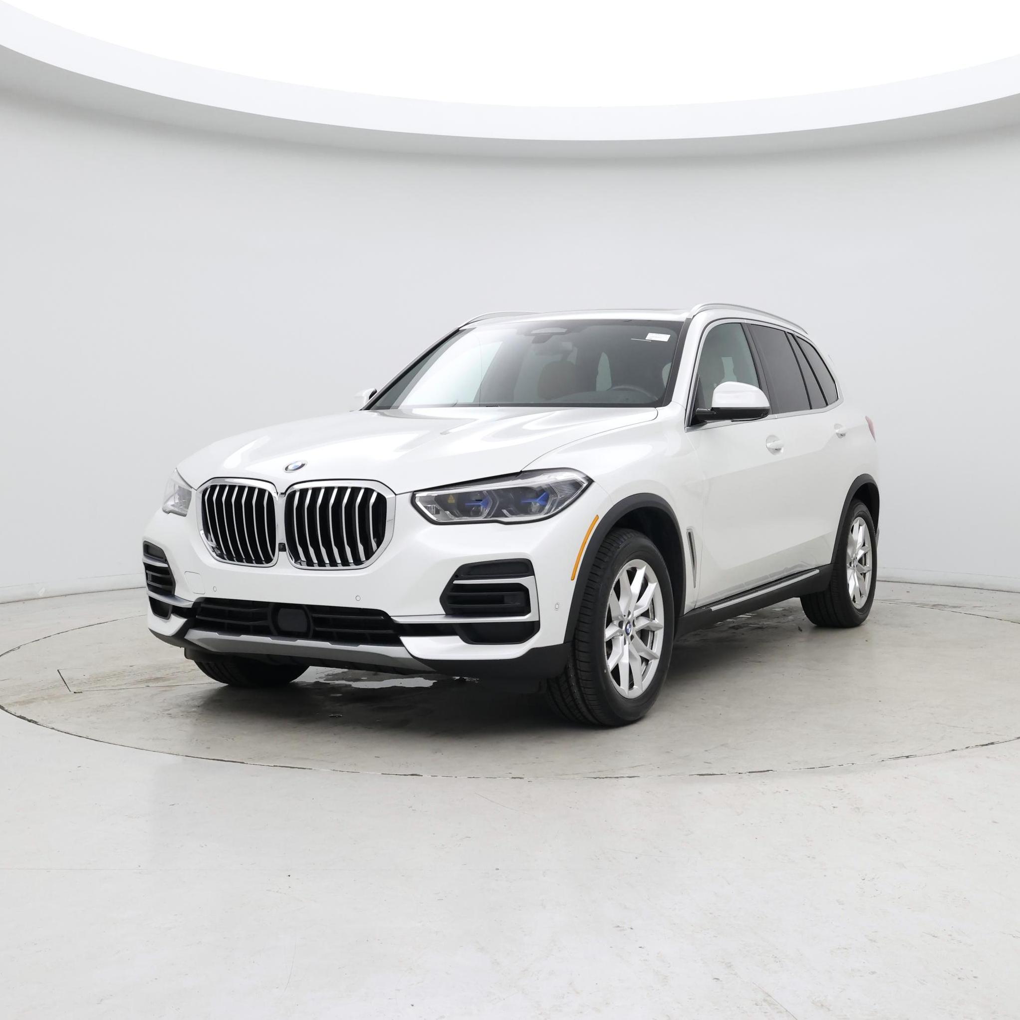 Thumbnail: 2023 BMW X5 - 4
