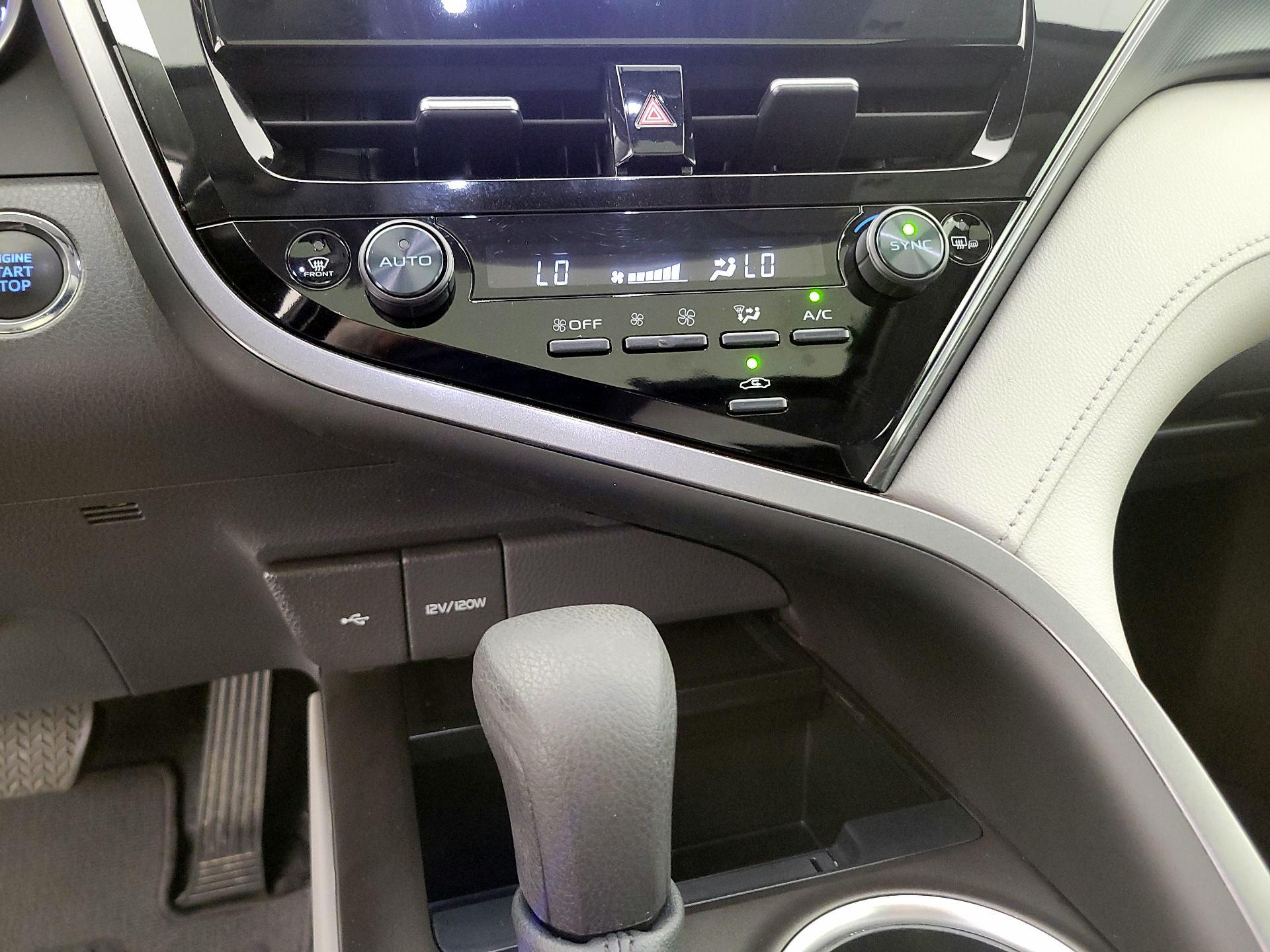 Thumbnail: 2023 Toyota Camry - 16