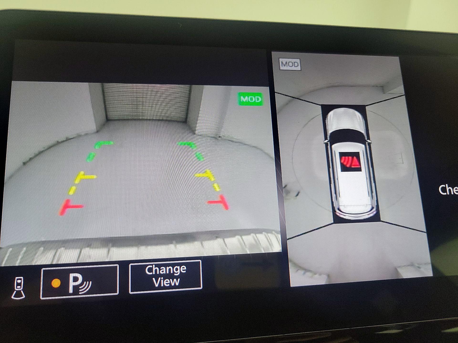 Thumbnail: 2023 INFINITI QX80 - 15