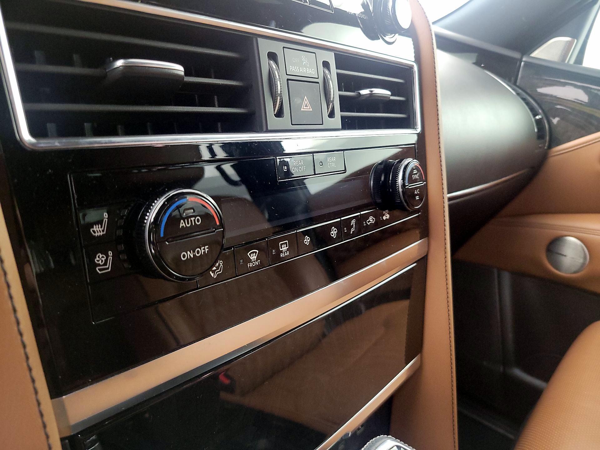 Thumbnail: 2023 INFINITI QX80 - 17