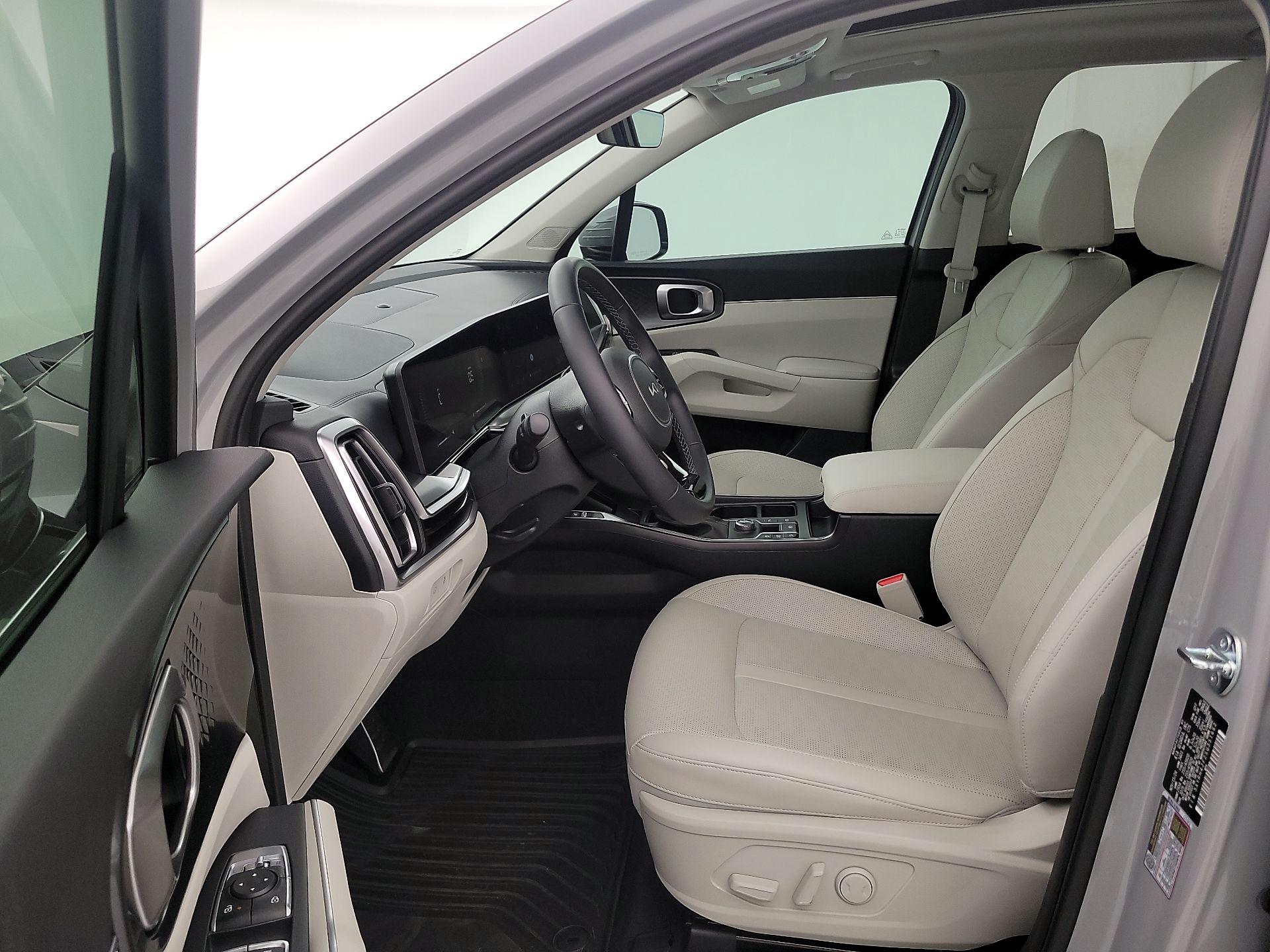 Thumbnail: 2025 Kia Sorento - 11