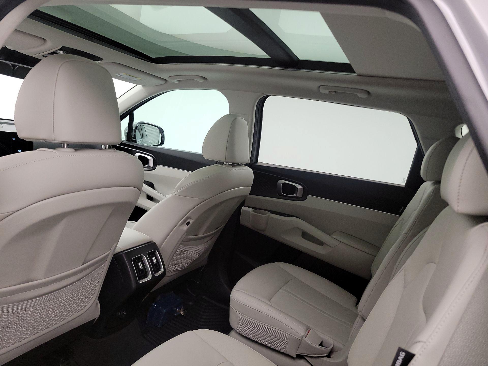 Thumbnail: 2025 Kia Sorento - 20