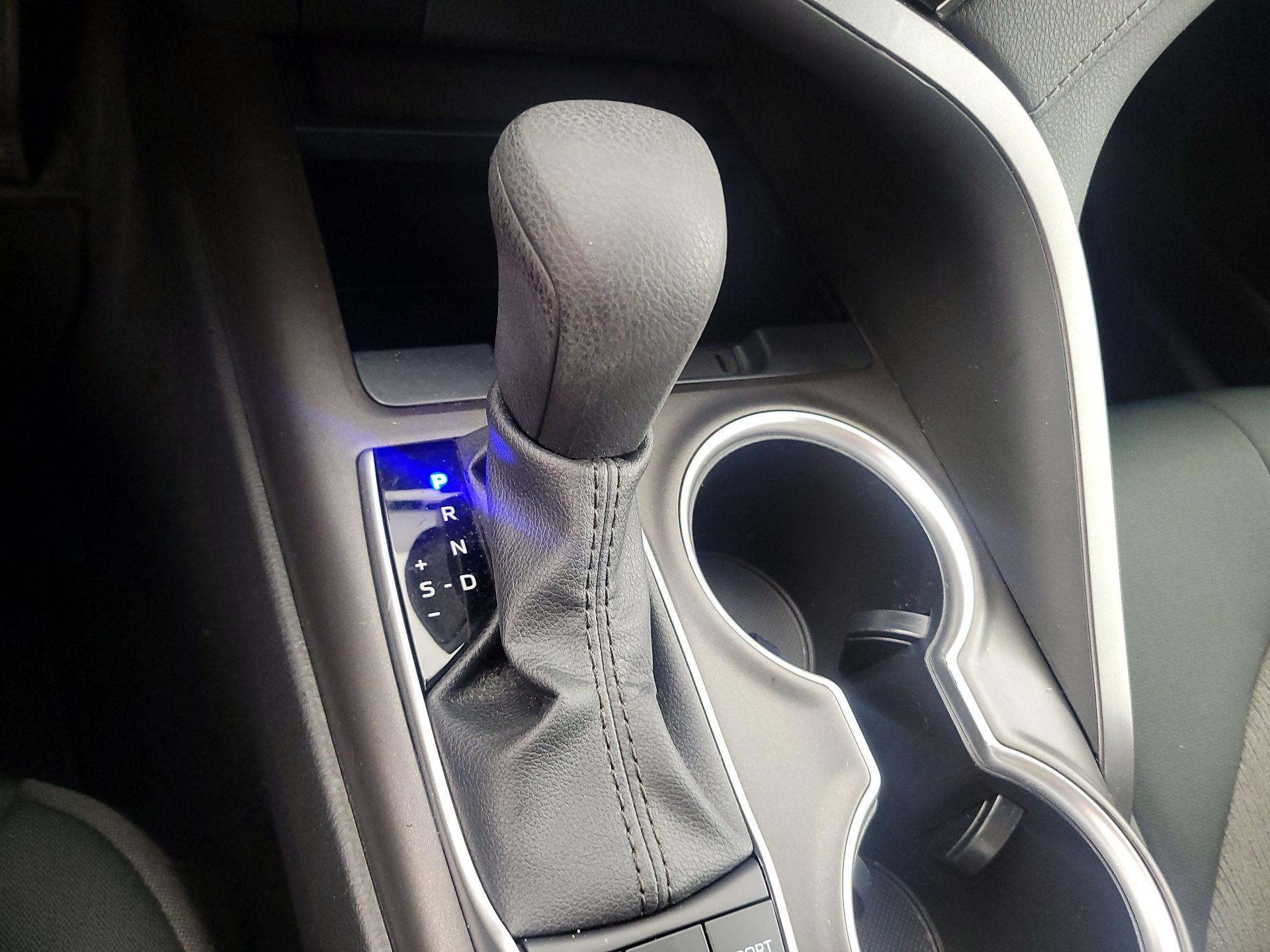 Thumbnail: 2023 Toyota Camry - 17