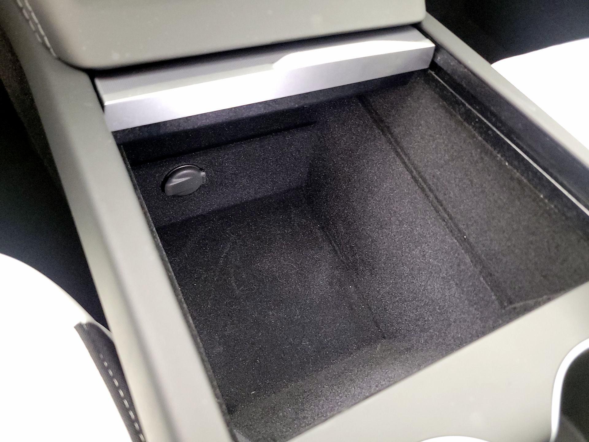 Thumbnail: 2024 Tesla Model 3 - 18