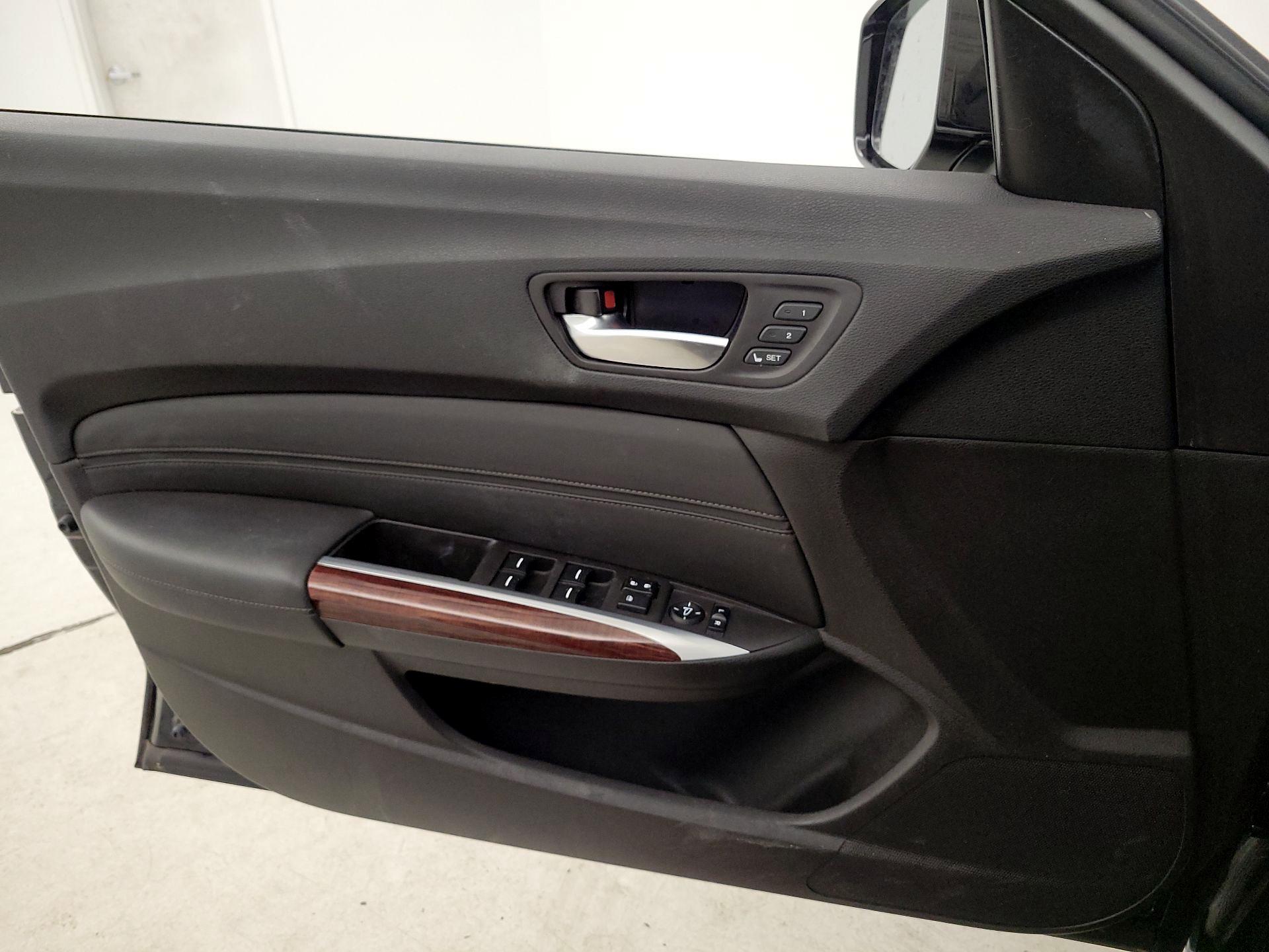 Thumbnail: 2016 Acura TLX - 12