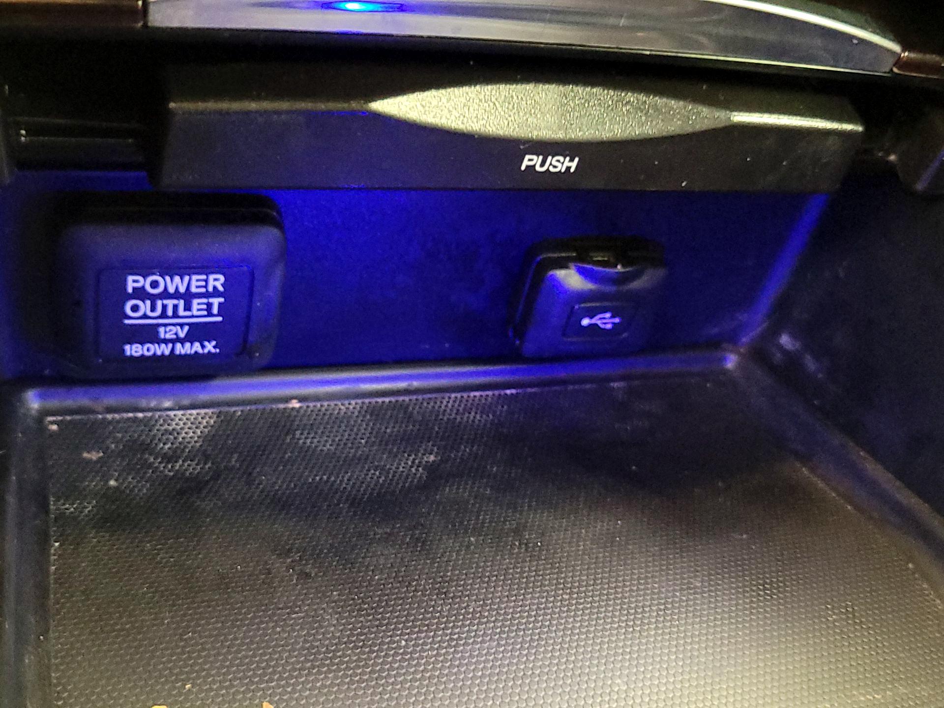 Thumbnail: 2016 Acura TLX - 18