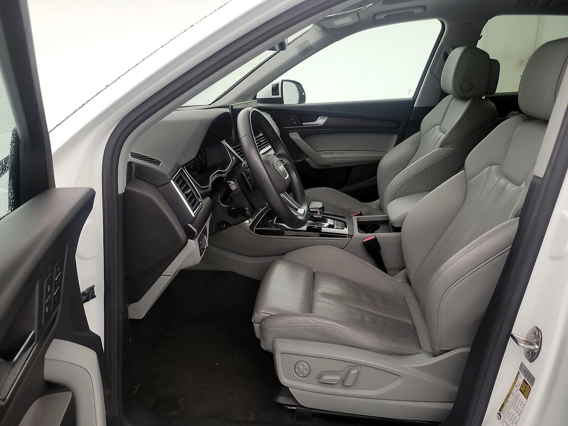 Thumbnail: 2024 Audi Q5 - 11