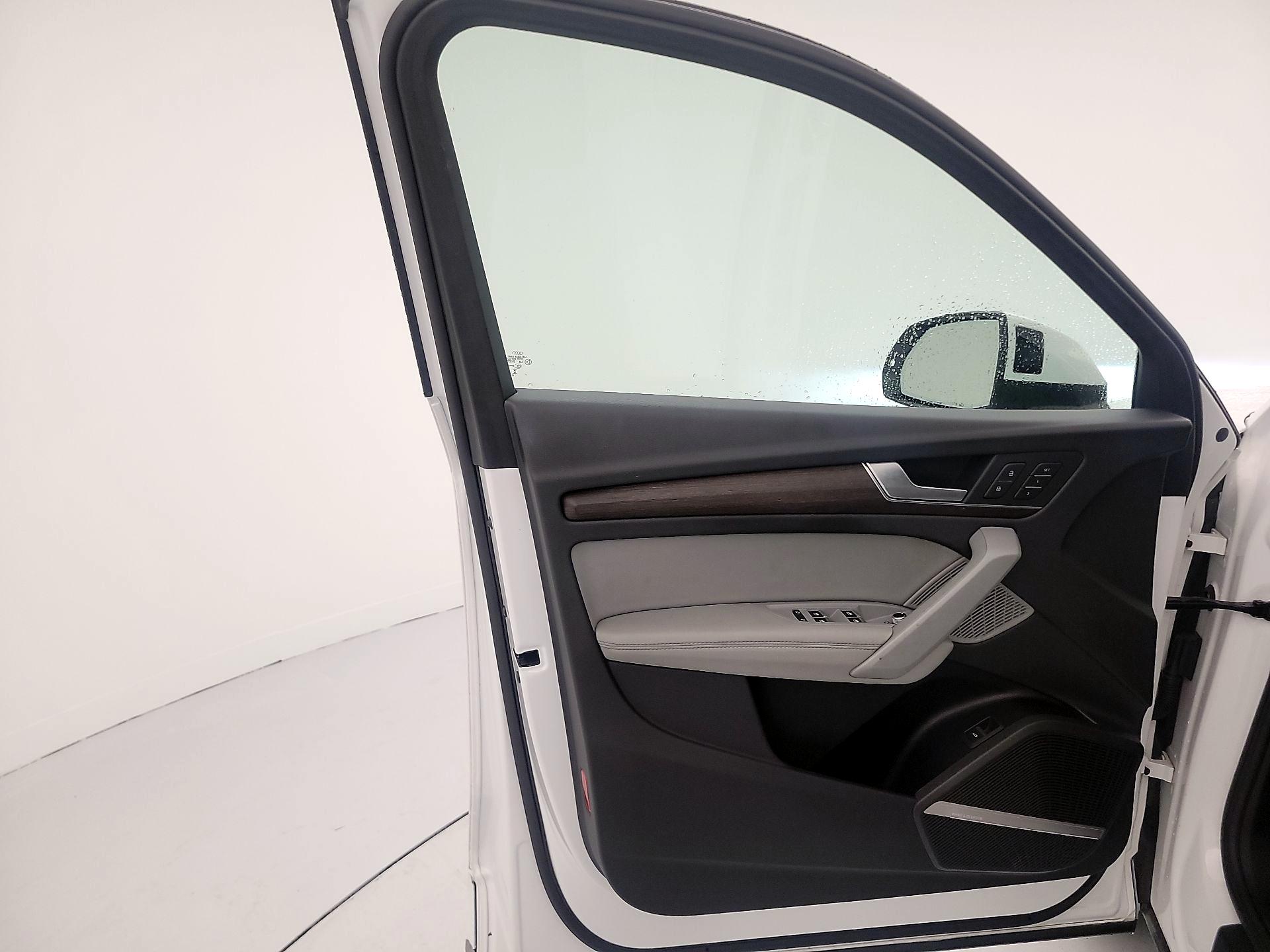 Thumbnail: 2024 Audi Q5 - 12