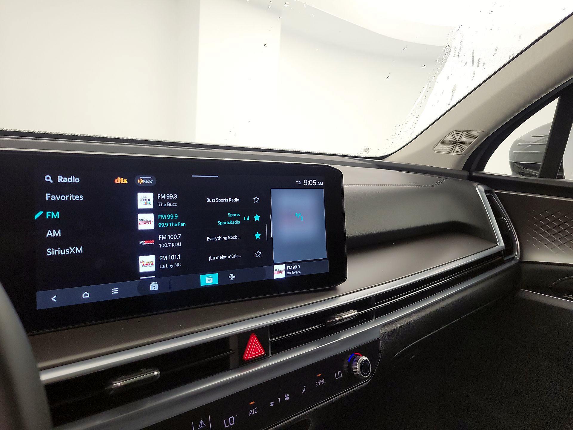 Thumbnail: 2025 Kia Sorento - 16