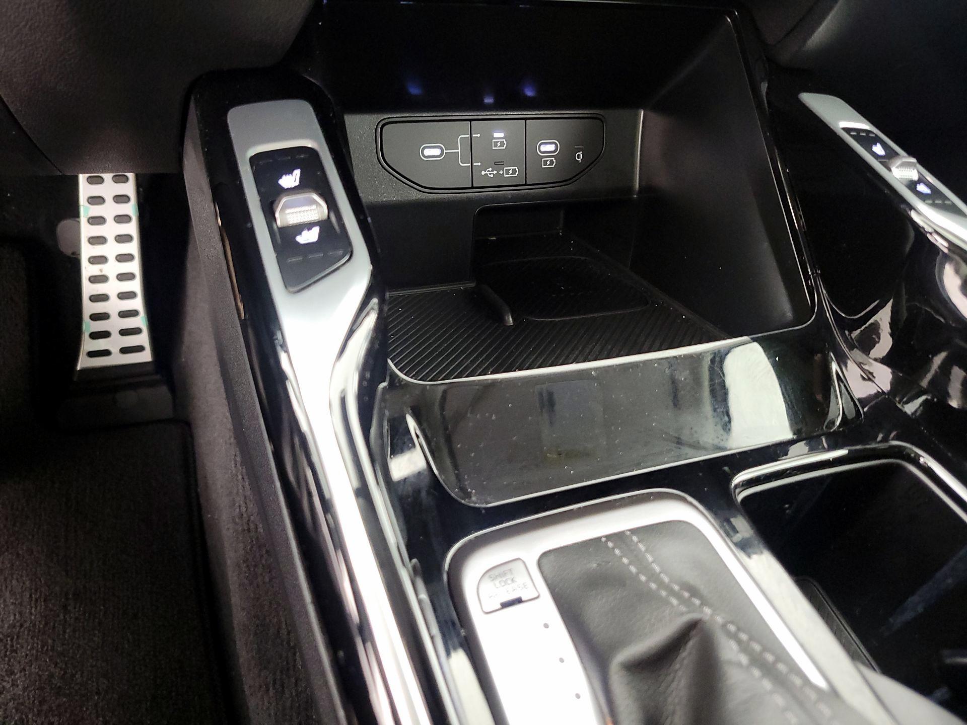 Thumbnail: 2025 Kia Sorento - 19