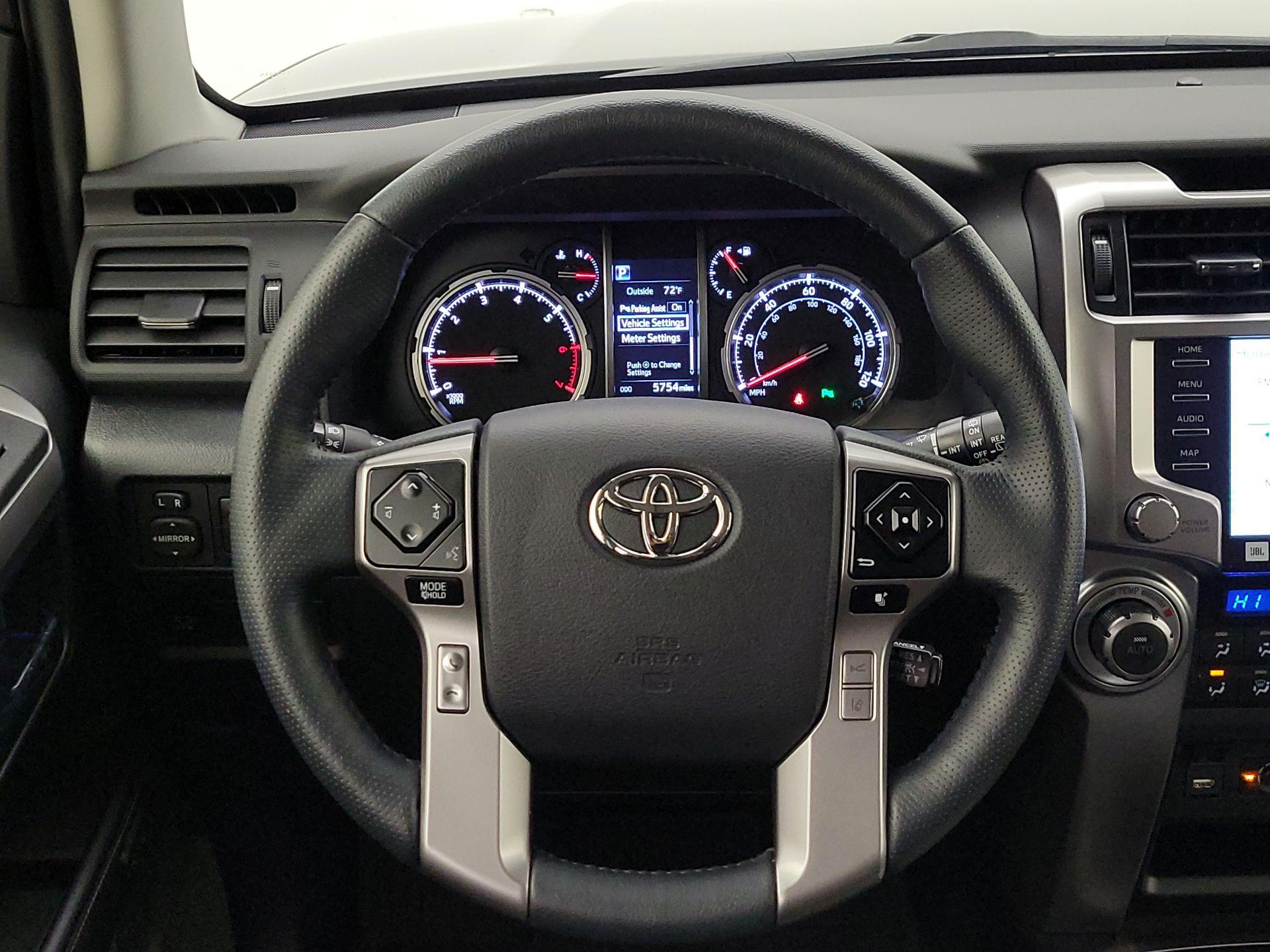 Thumbnail: 2023 Toyota 4Runner - 10