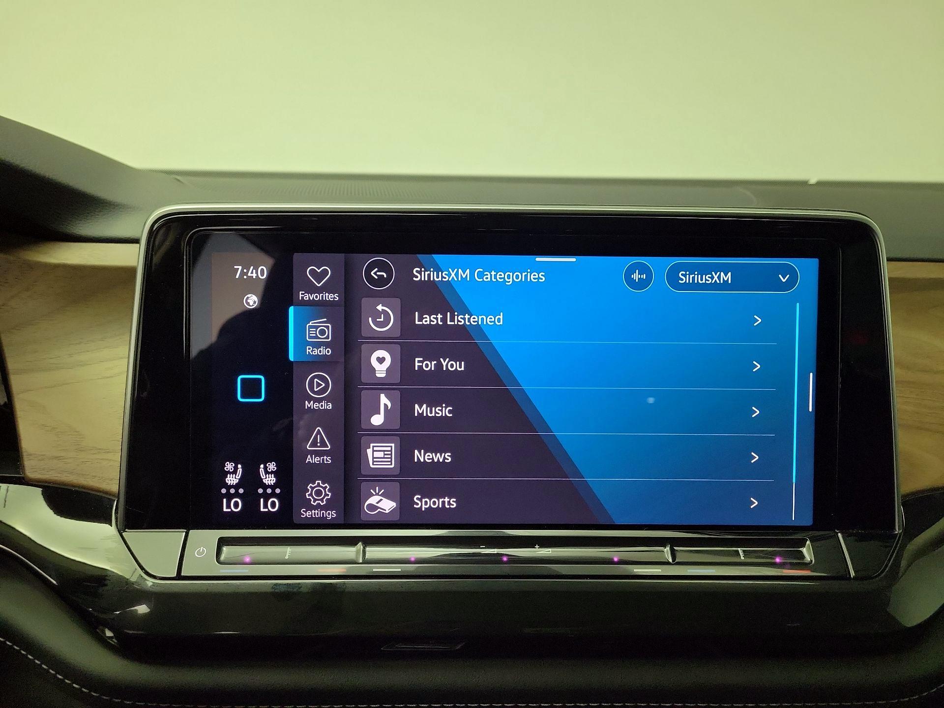 Thumbnail: 2025 Volkswagen Atlas - 15