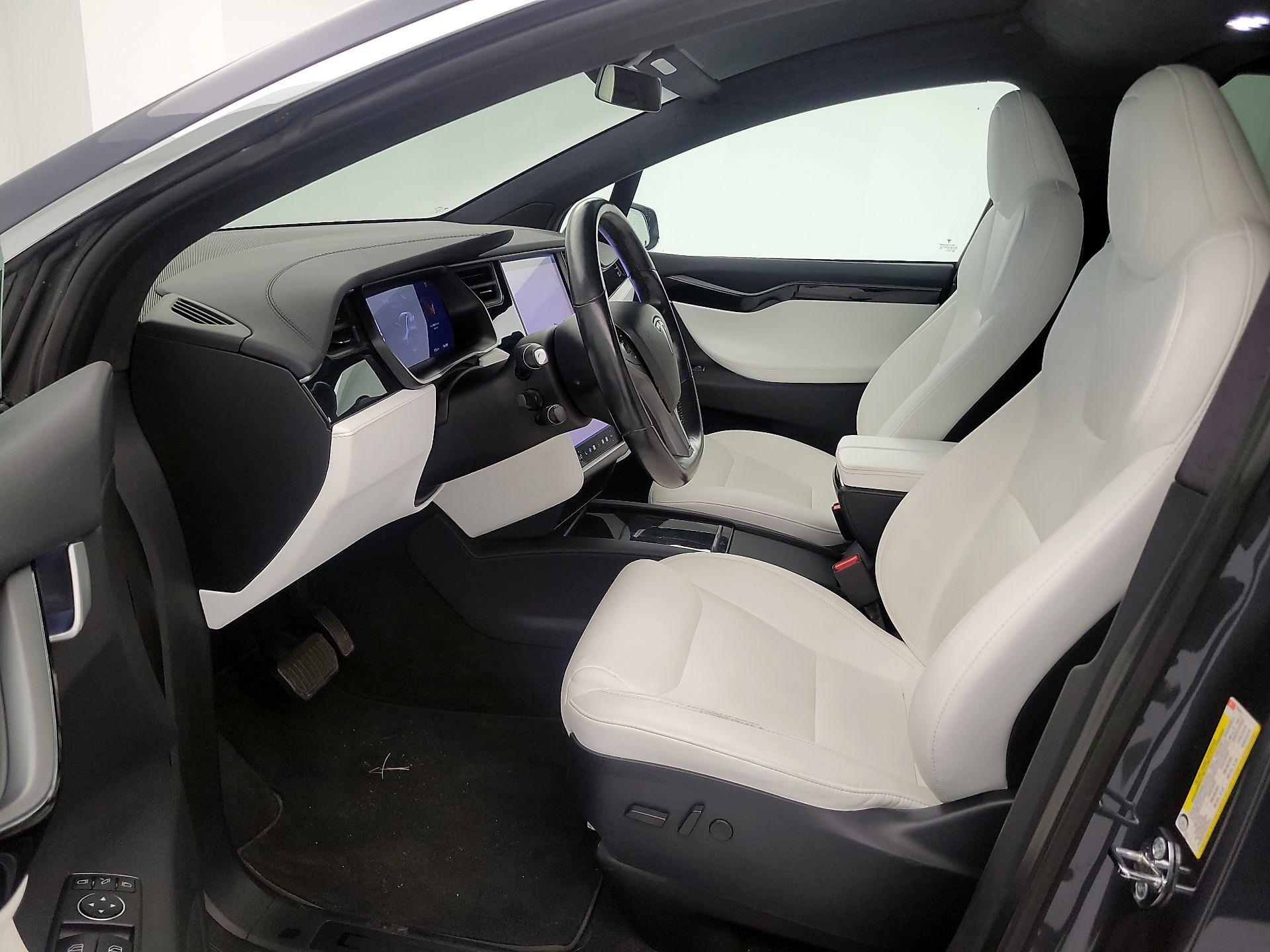 Thumbnail: 2020 Tesla Model X - 11