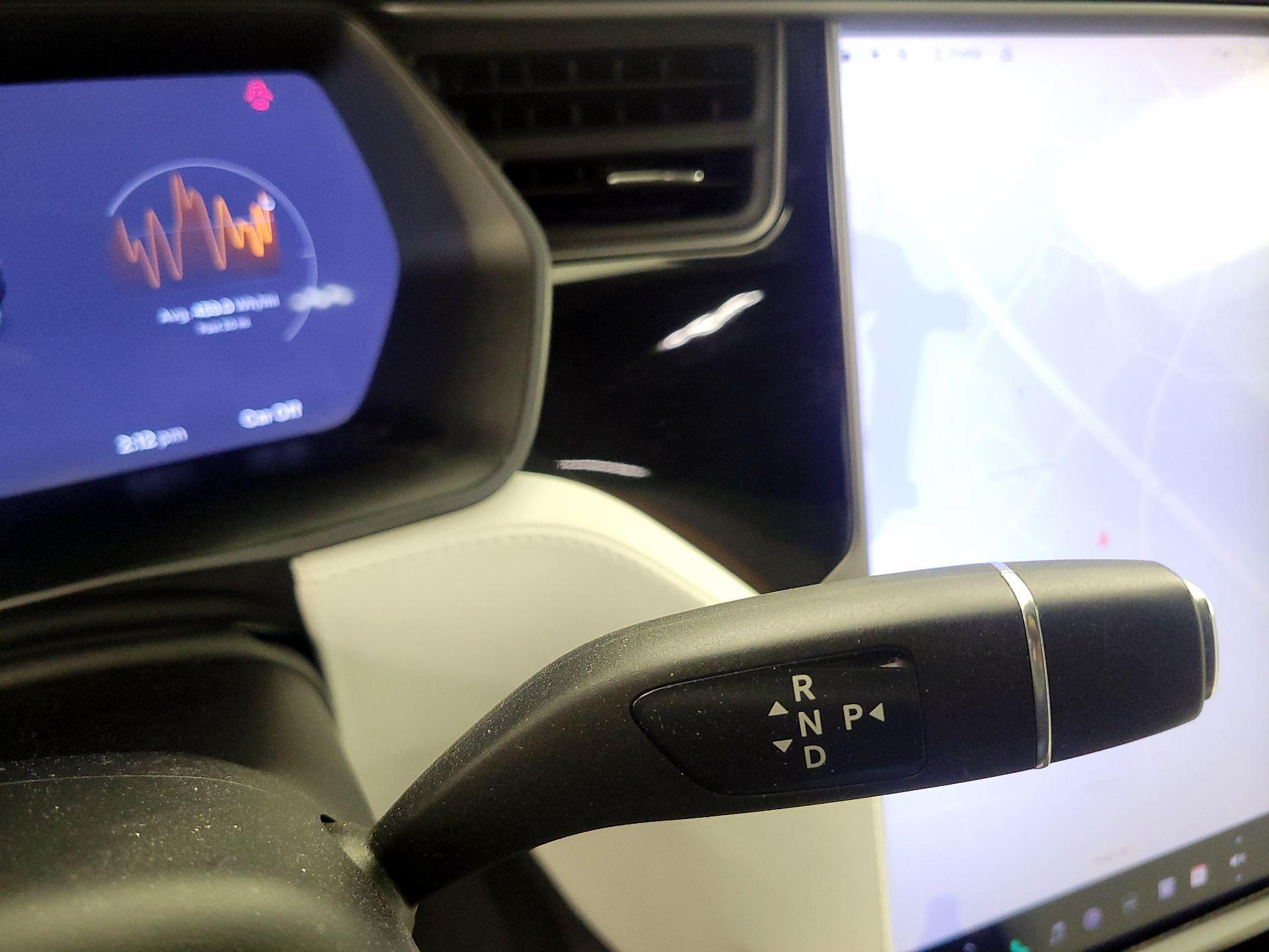 Thumbnail: 2020 Tesla Model X - 17