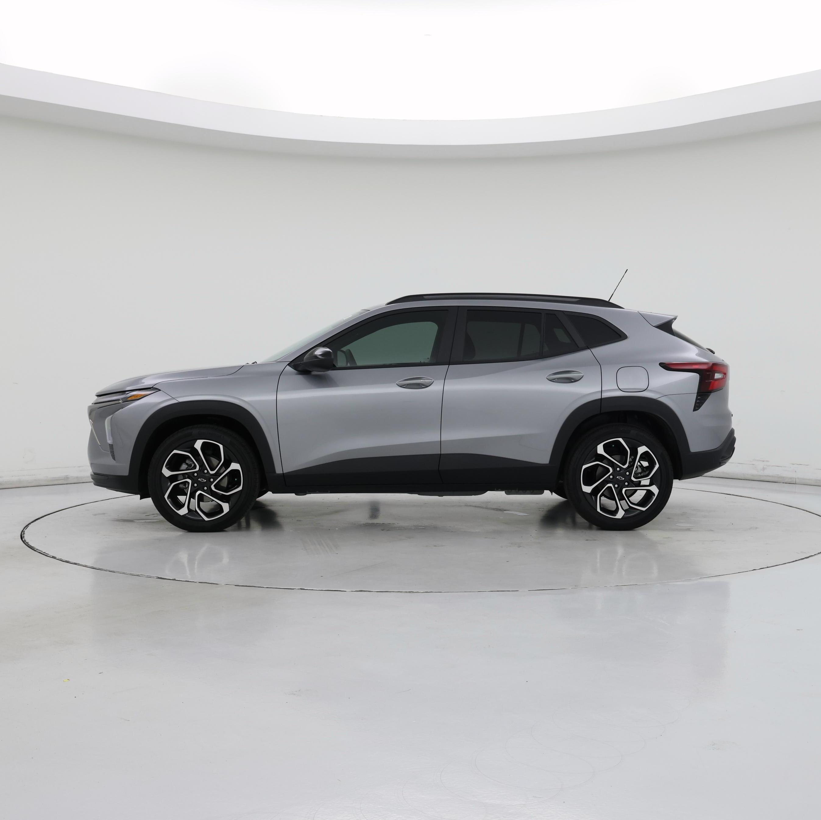 Thumbnail: 2026 Chevrolet Trax - 3