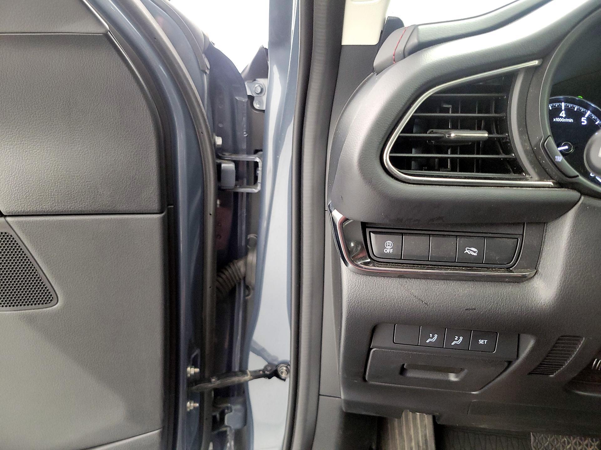 Thumbnail: 2023 Mazda CX-30 - 13