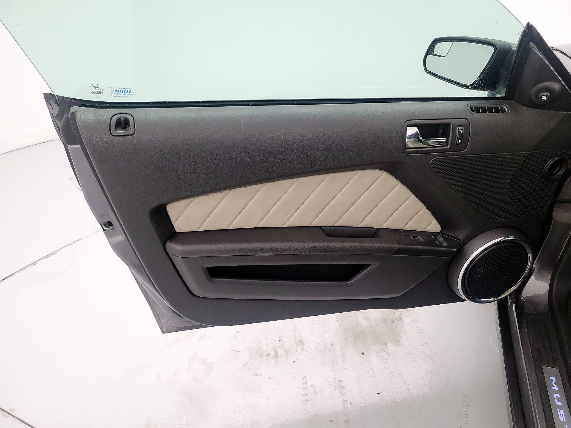 Thumbnail: 2014 Ford Mustang - 12