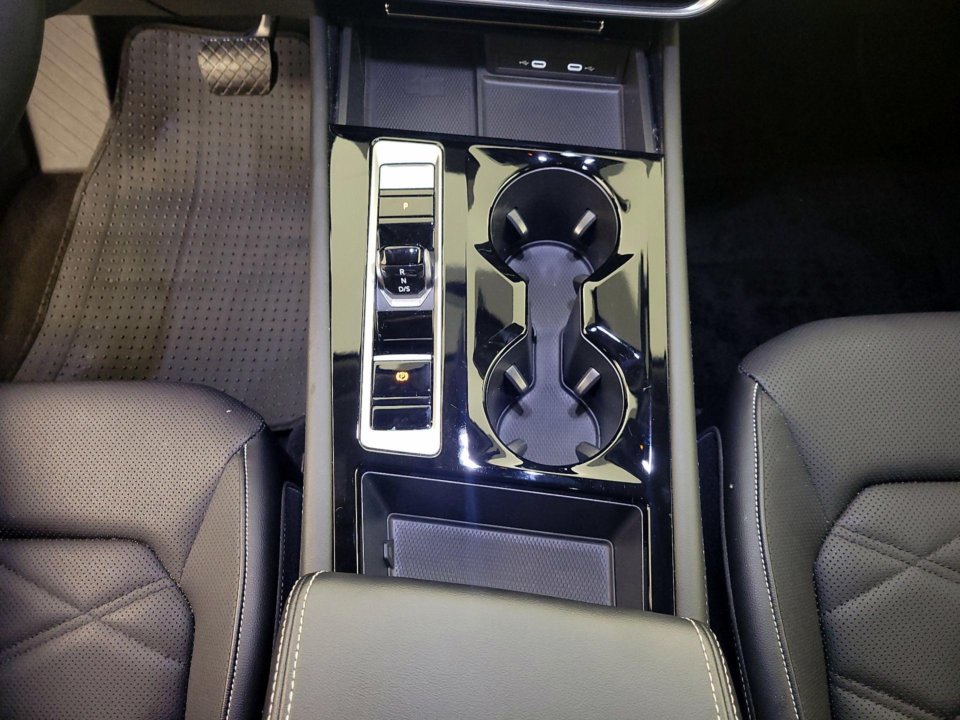 Thumbnail: 2024 Volkswagen Atlas - 16