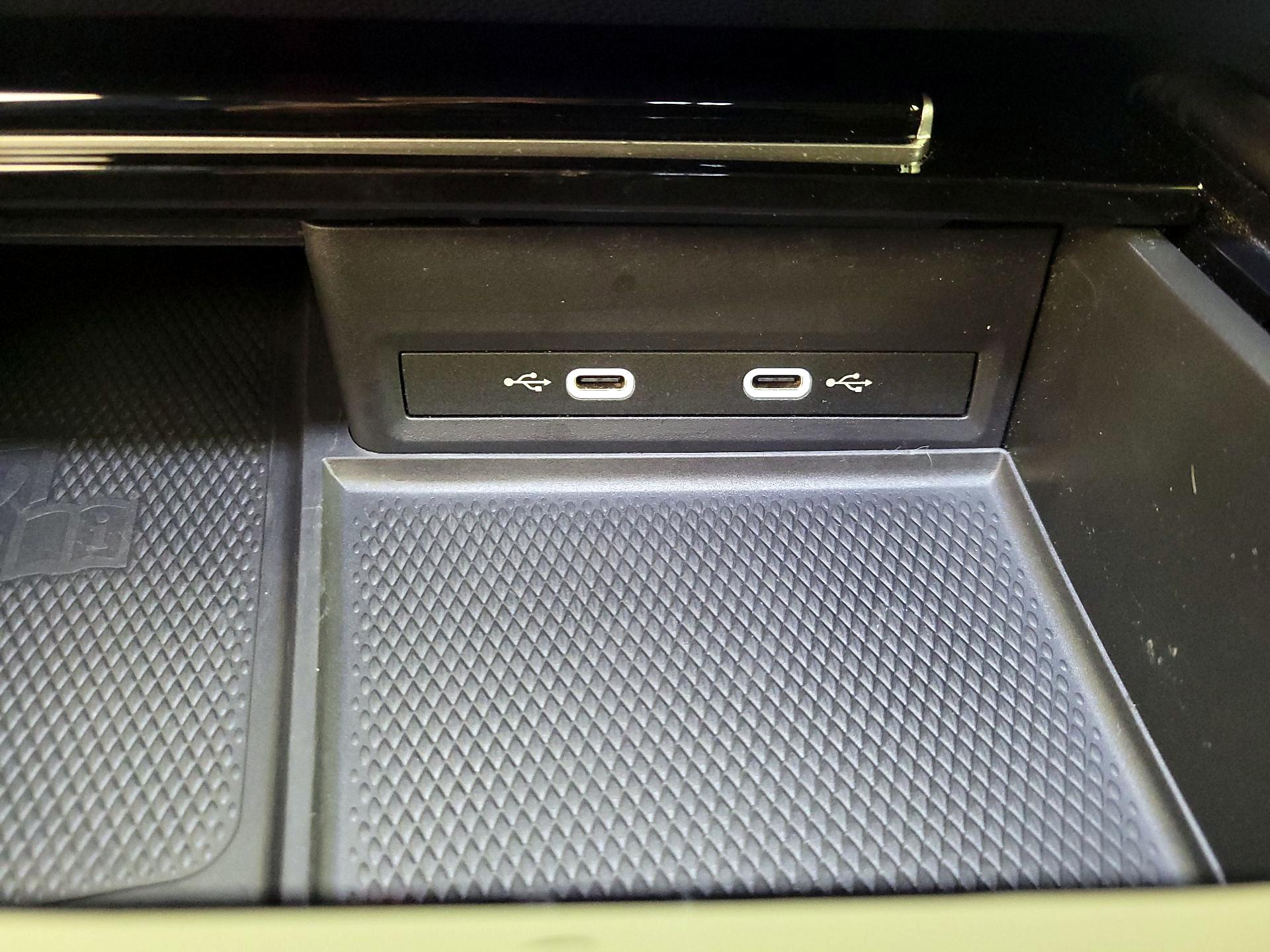 Thumbnail: 2024 Volkswagen Atlas - 17