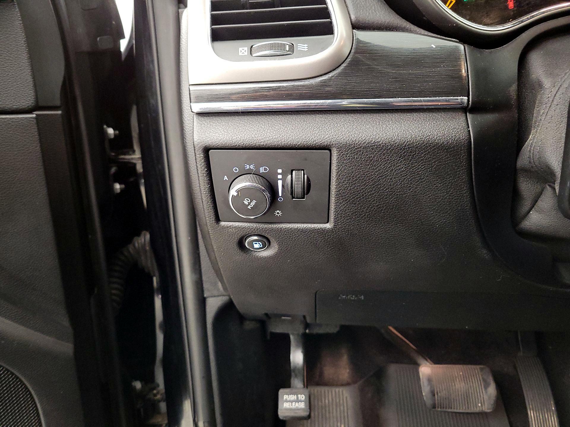 Thumbnail: 2017 Jeep Grand Cherokee - 13