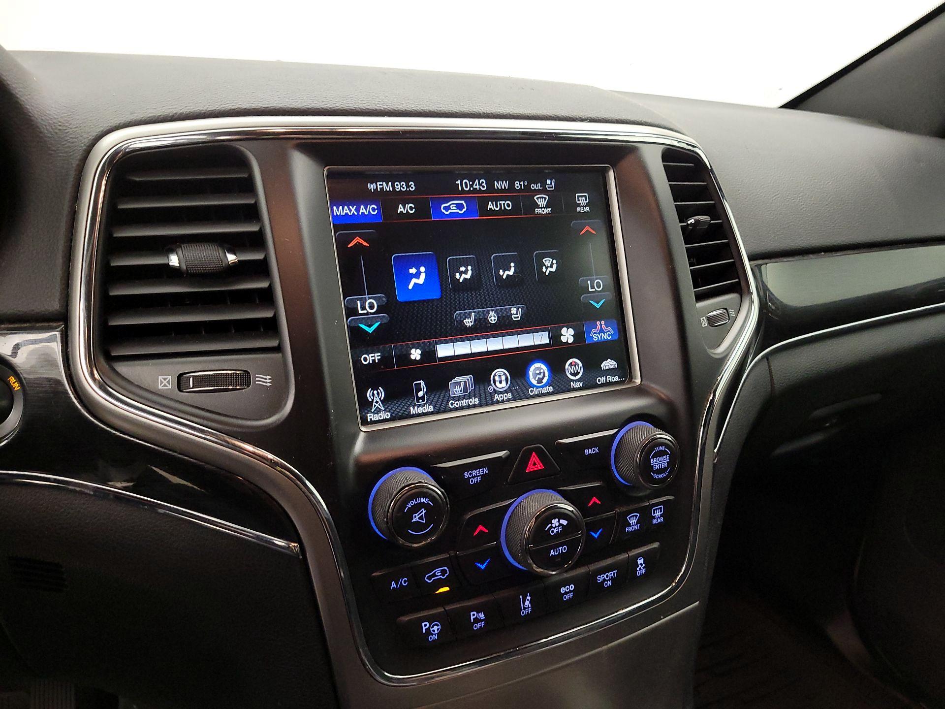 Thumbnail: 2017 Jeep Grand Cherokee - 16