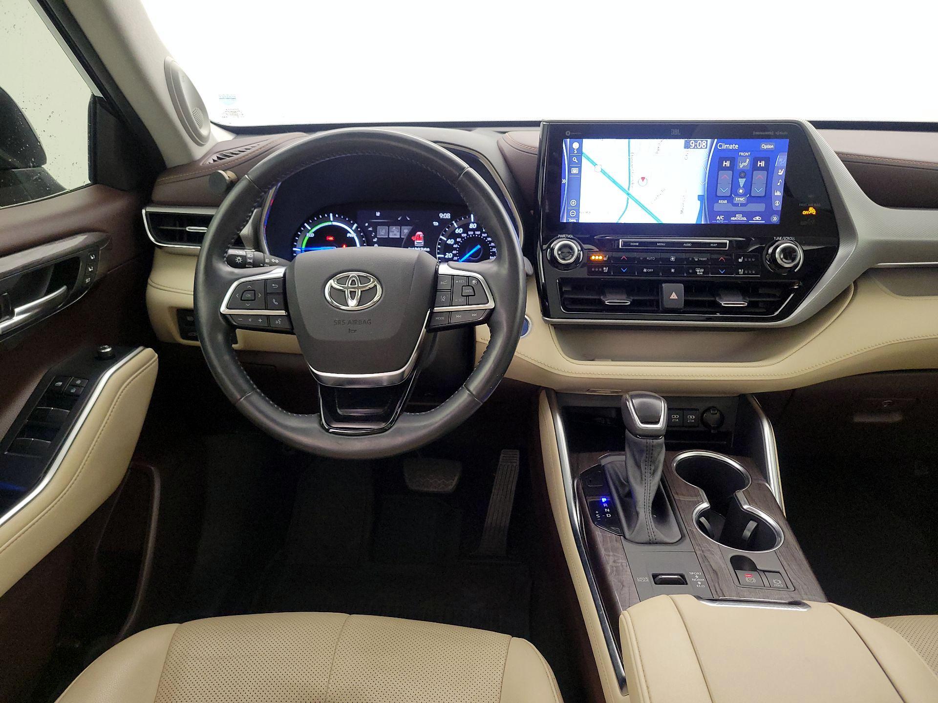 Thumbnail: 2021 Toyota Highlander - 10