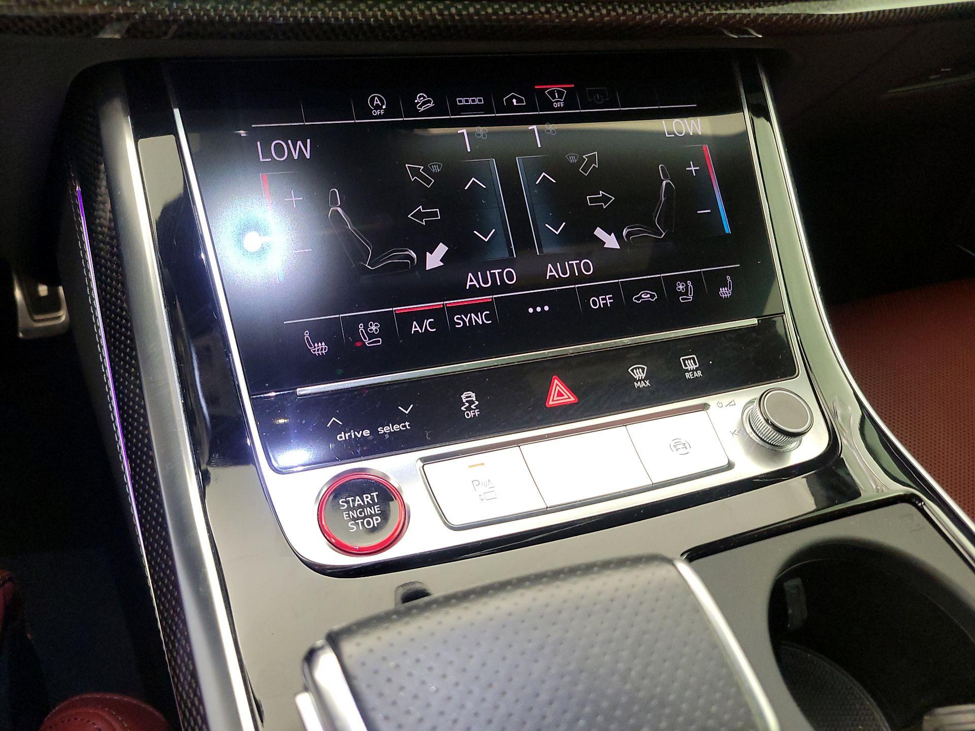 Thumbnail: 2021 Audi SQ8 - 17