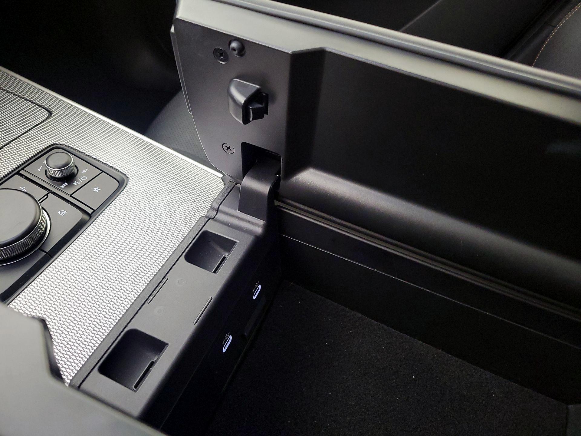 Thumbnail: 2024 Mazda CX-90 - 19